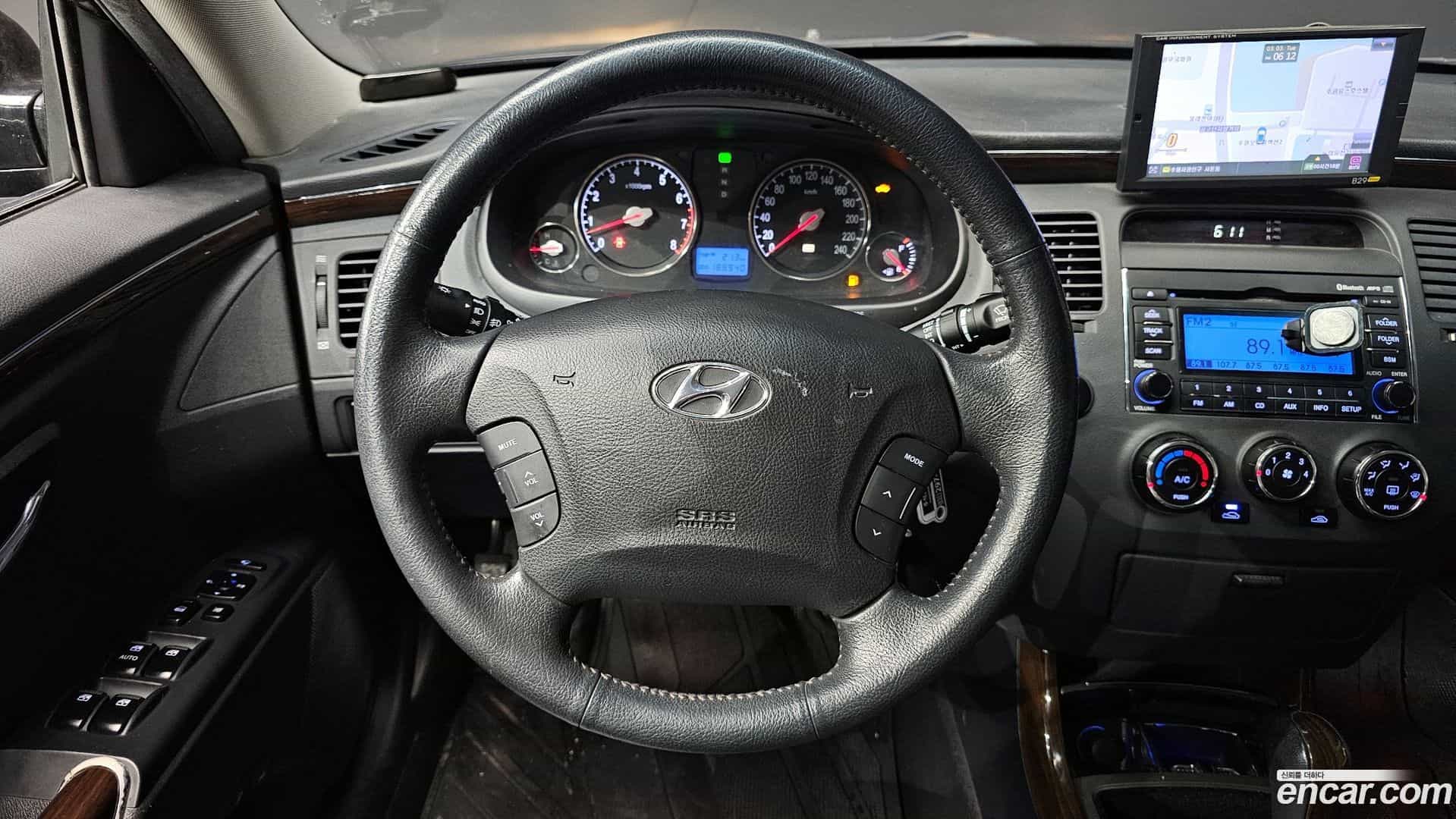Grandeur Hyundai 2011.2-OPTION-017