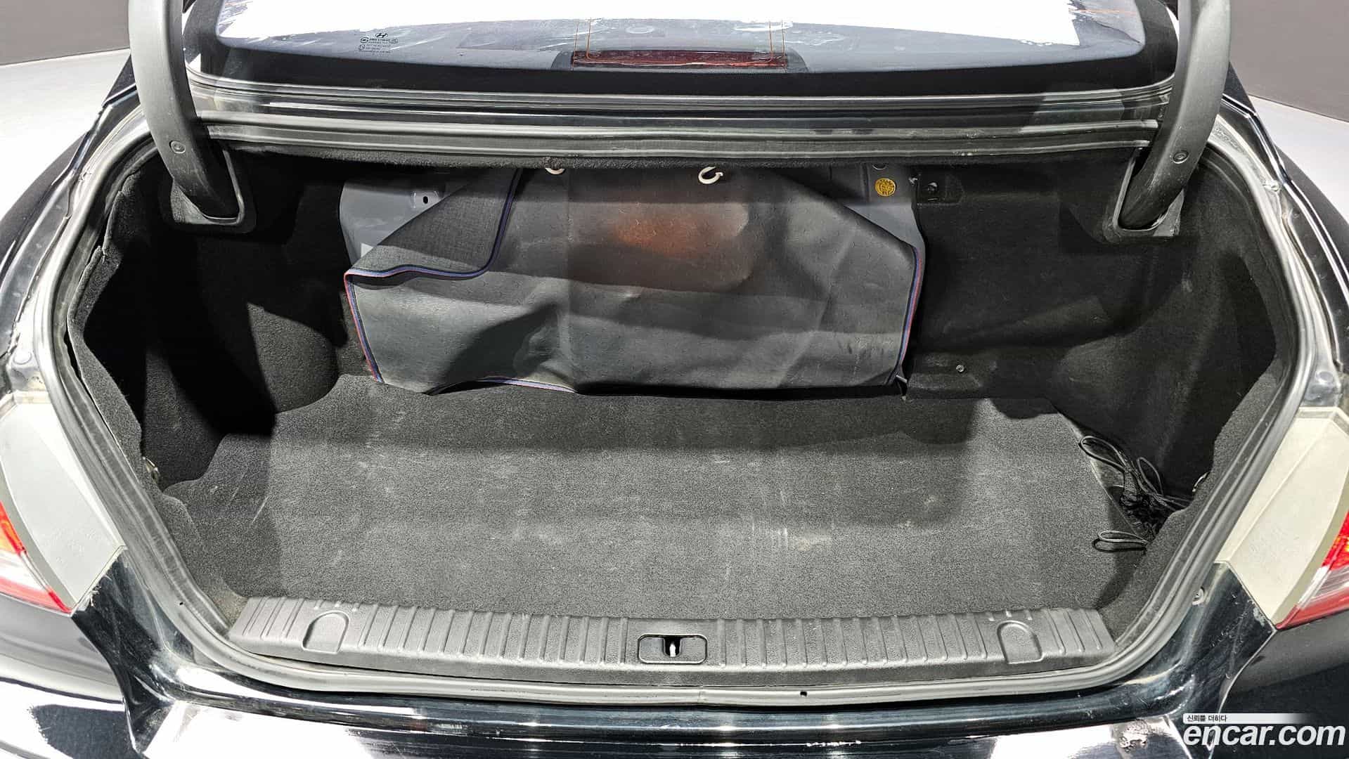 Grandeur Hyundai 2011.2-OPTION-024