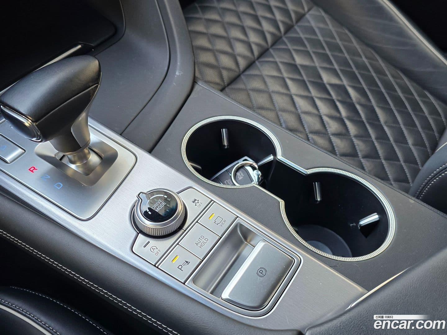 Main__Slider__Photo:G70 Genesis 2019.9-10