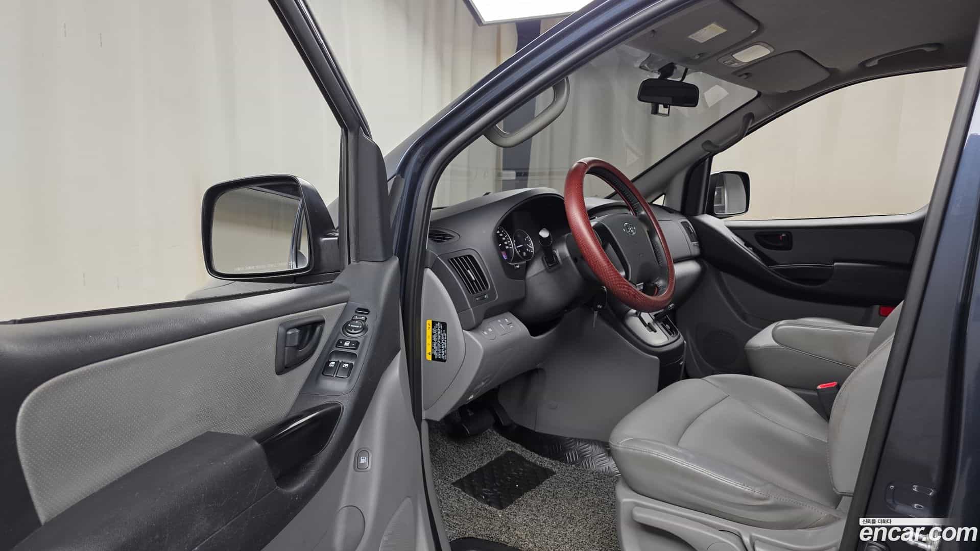 Starex Hyundai 2018.5-INNER-010