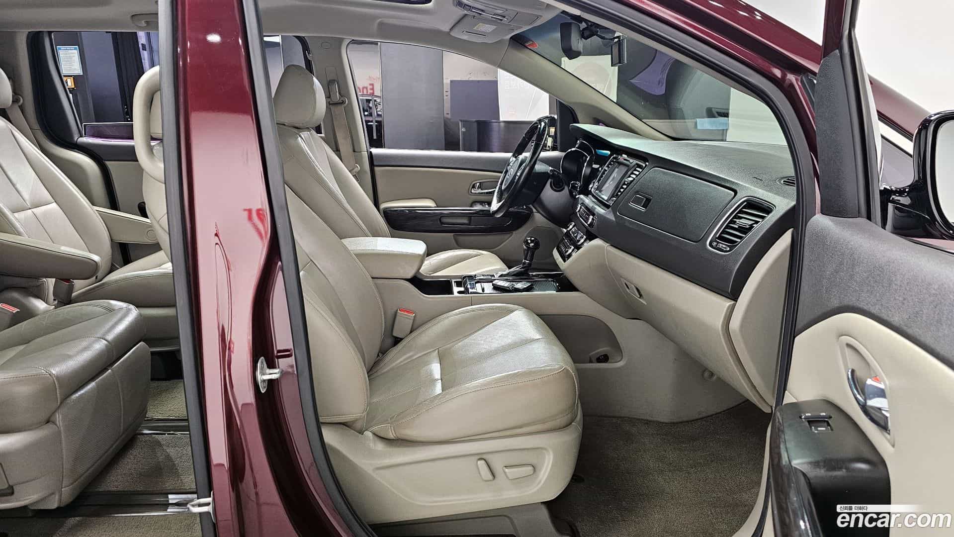 Canival Kia 2015.11-INNER-010