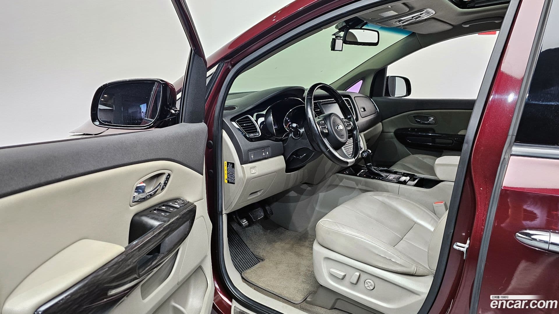 Main__Slider__Photo:Canival Kia 2015.11-10