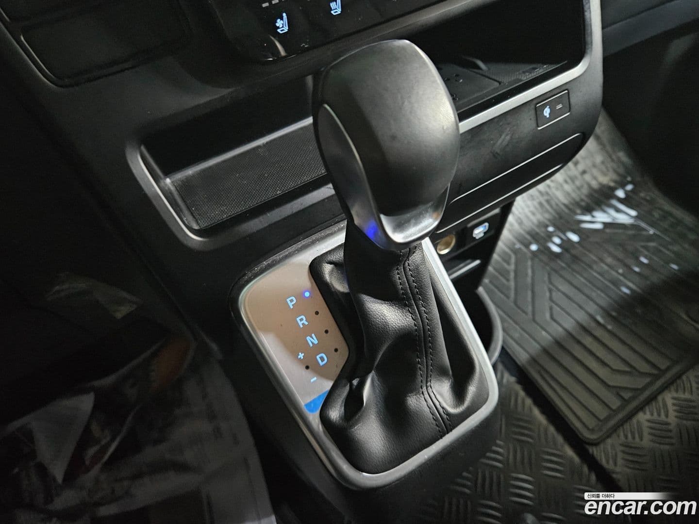 Main__Slider__Photo:Staria Hyundai 2024.6-8