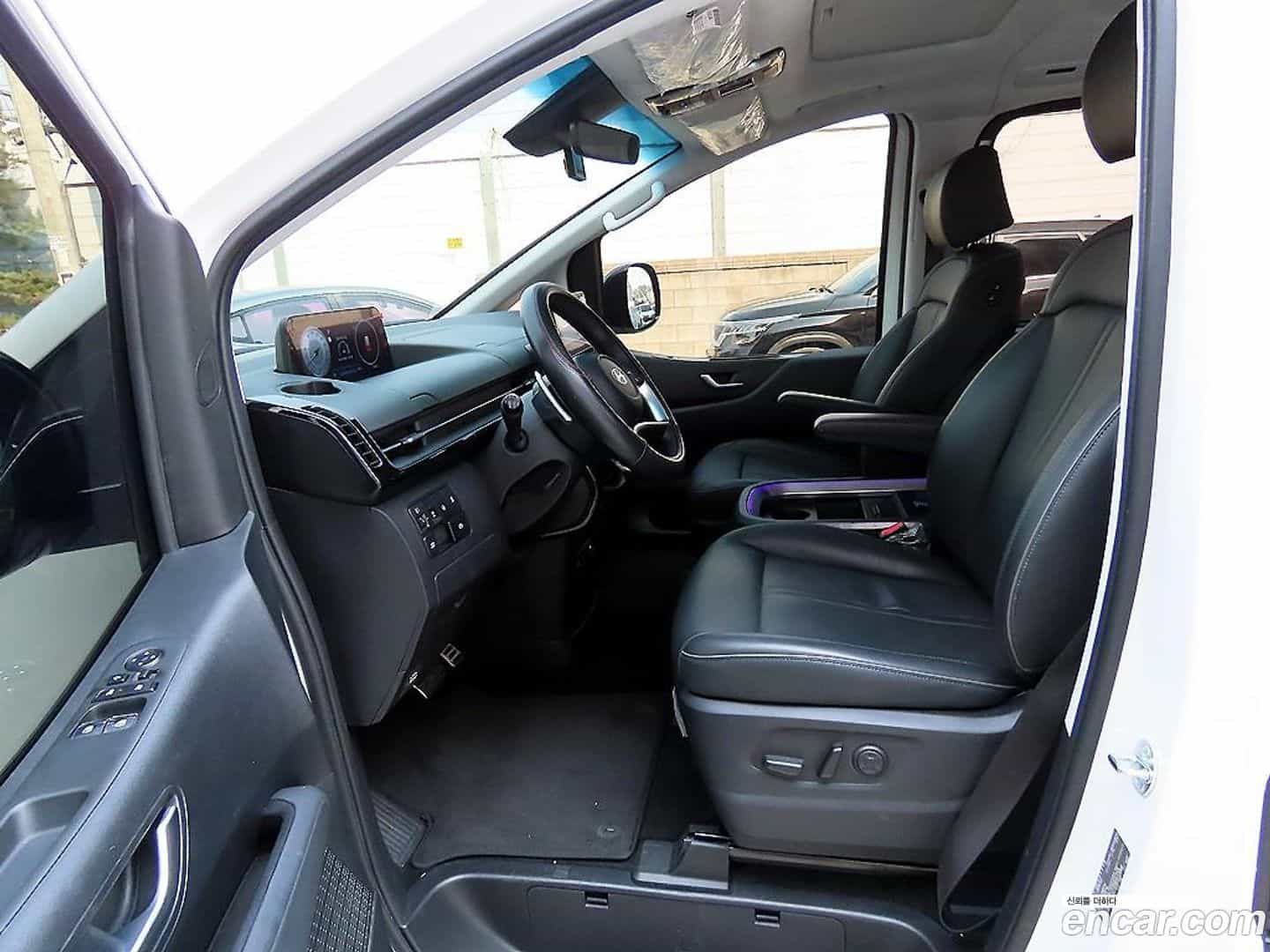 Staria Hyundai 2025.2-OUTER-005