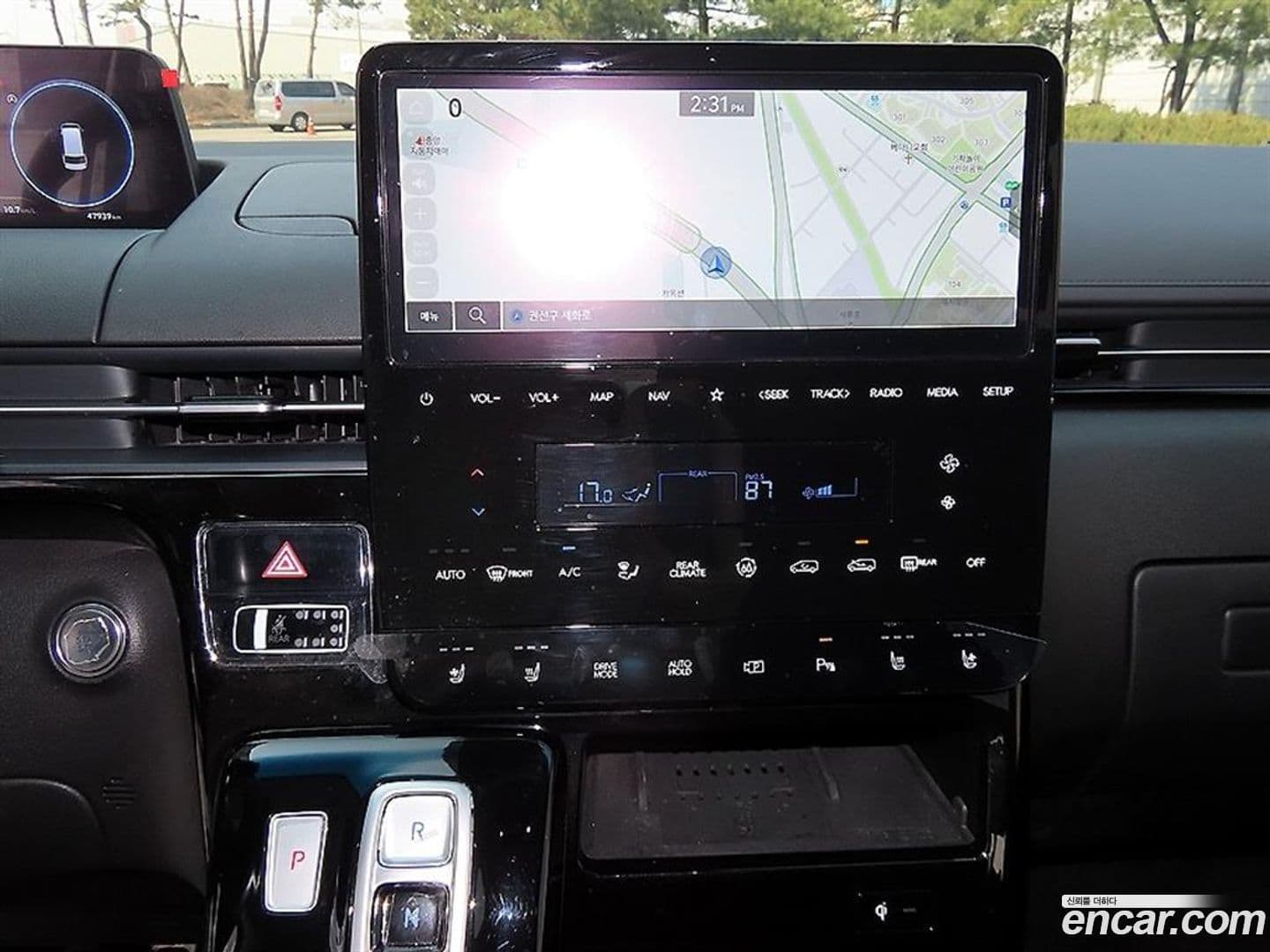 Main__Slider__Photo:Staria Hyundai 2025.2-12