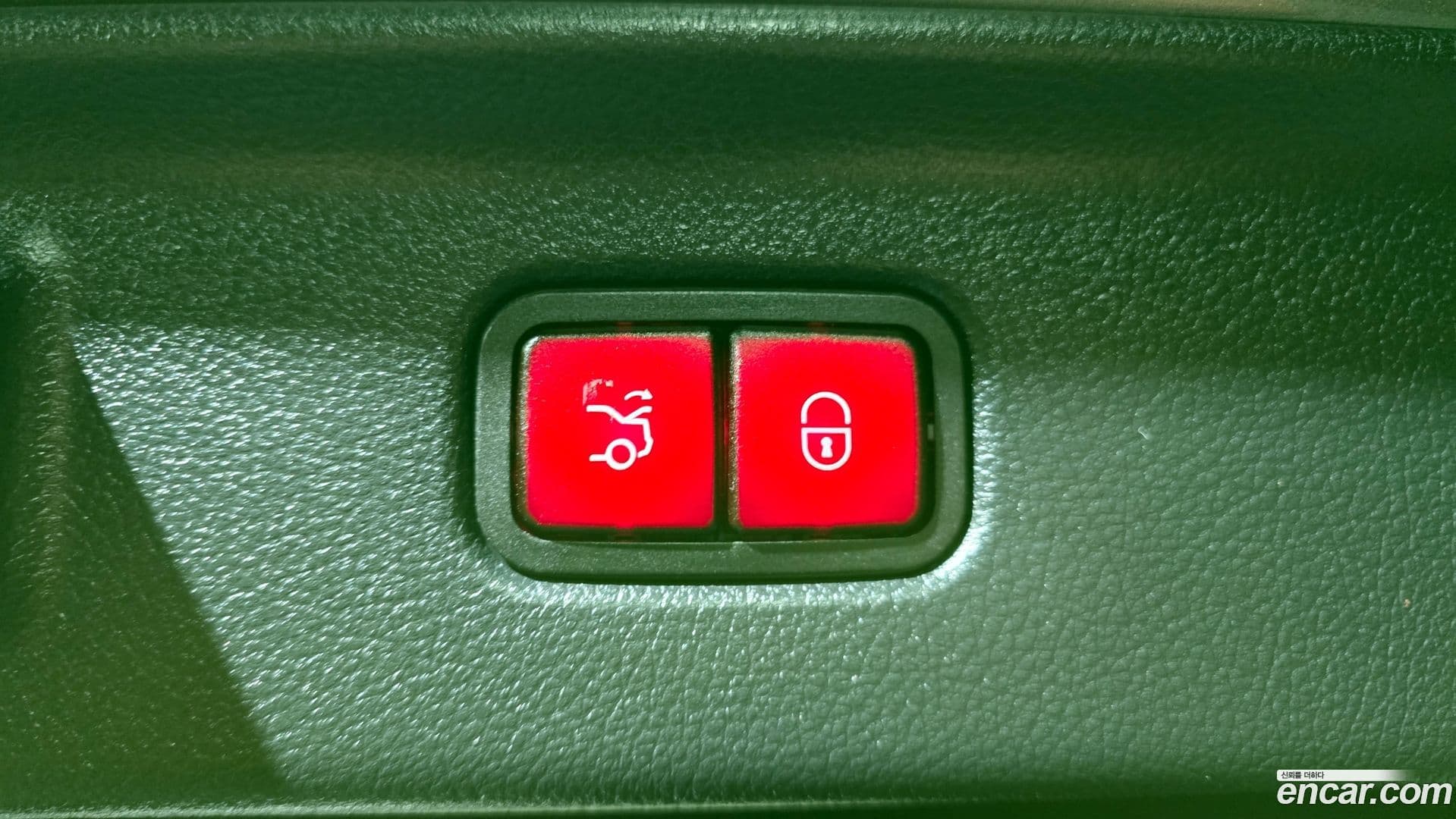 Main__Slider__Photo:S-Class Mercedes-Benz 2024.9-17