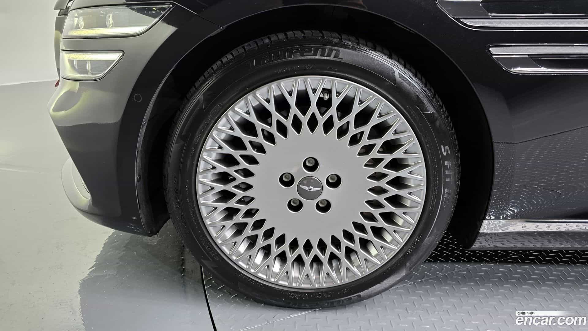 G80 Genesis 2022.1-OUTER-005