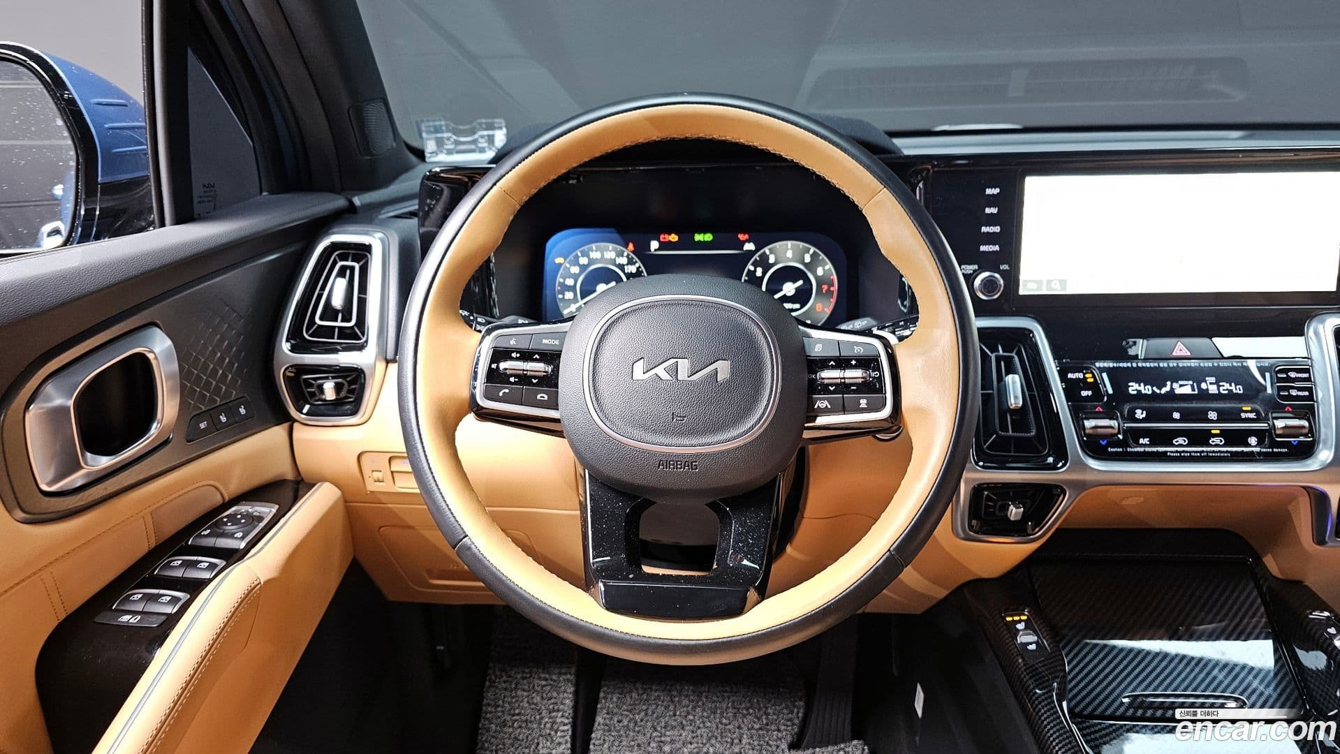 Main__Slider__Photo:Sorento Kia 2023.4-12