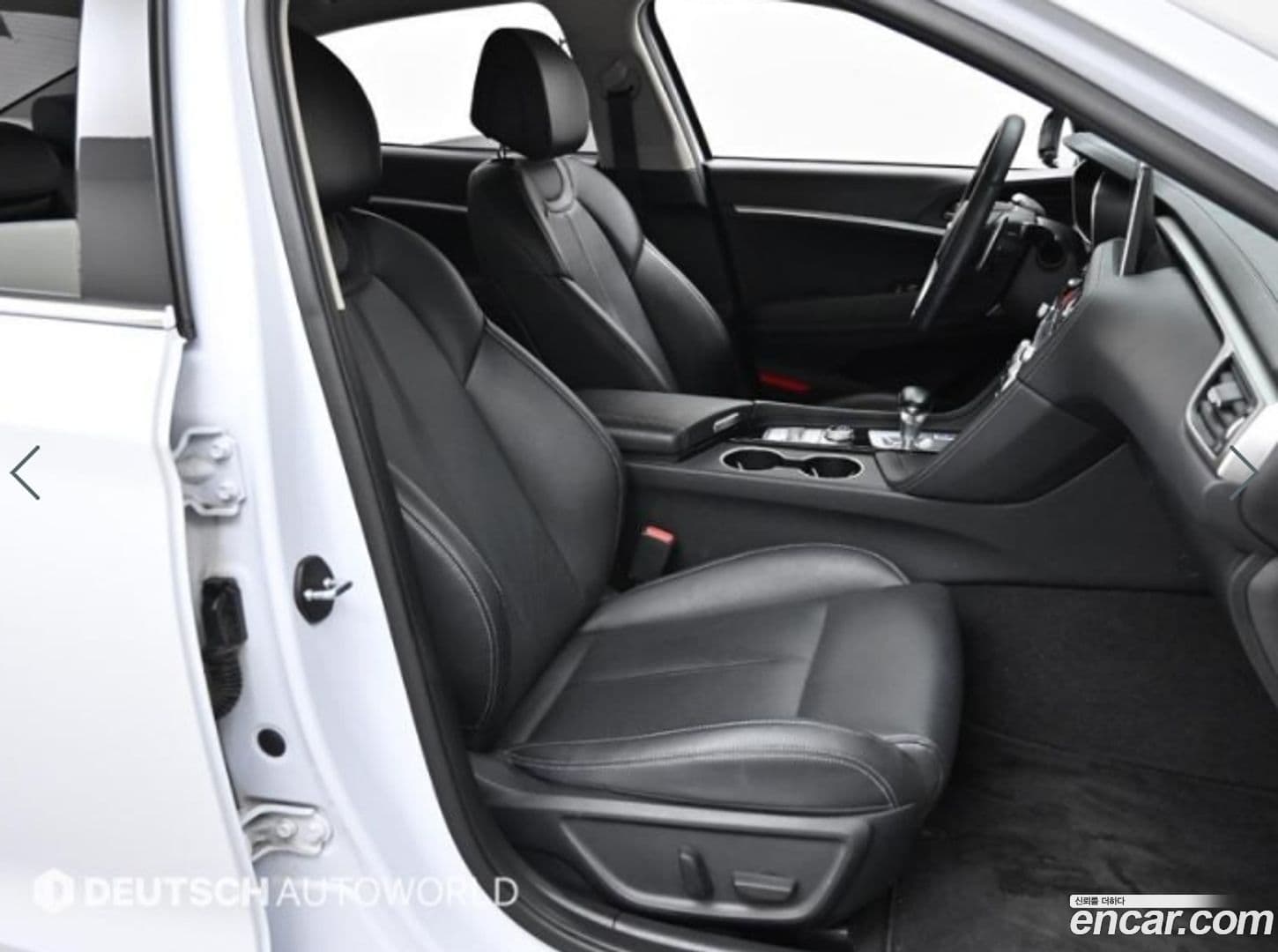 Main__Slider__Photo:G70 Genesis 2019.6-9