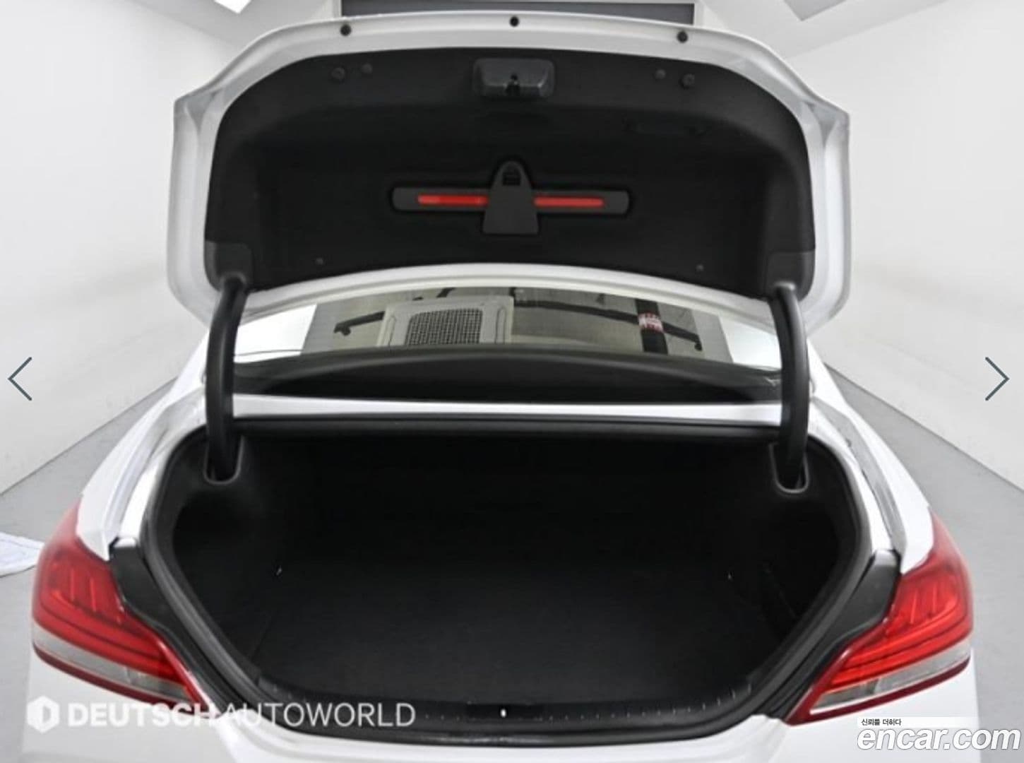 Main__Slider__Photo:G70 Genesis 2019.6-19