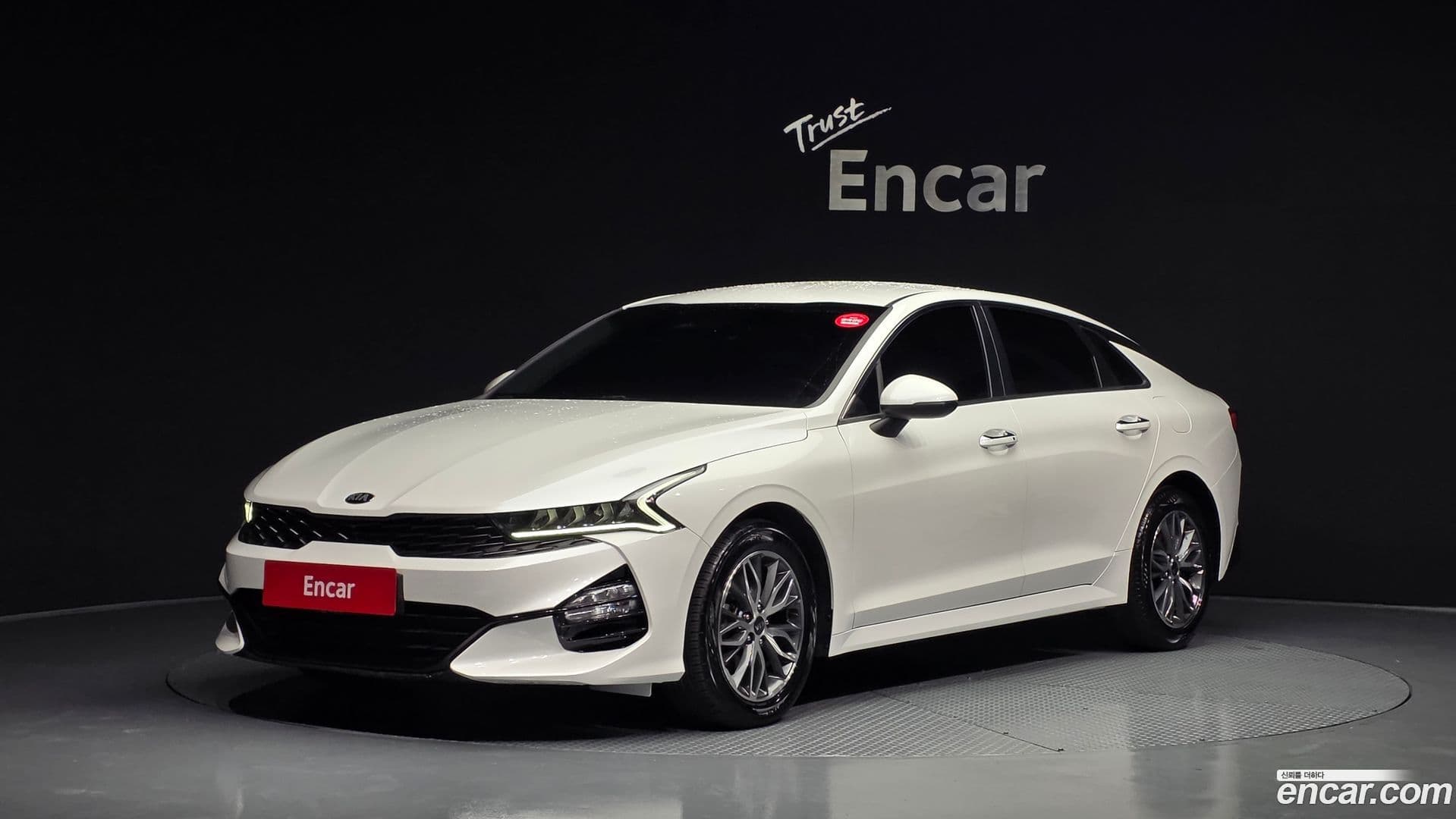 Main__Slider__Photo:K5 Kia 2020.3-0