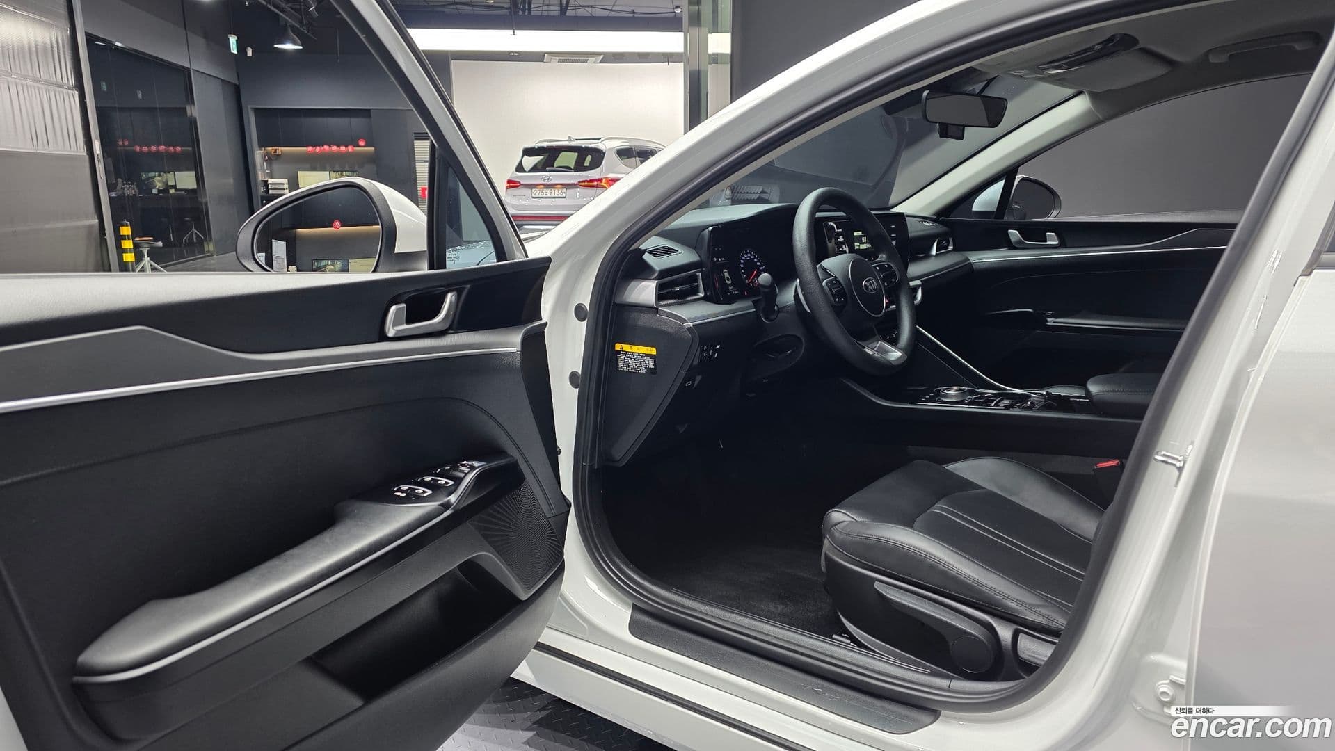 Main__Slider__Photo:K5 Kia 2020.3-9