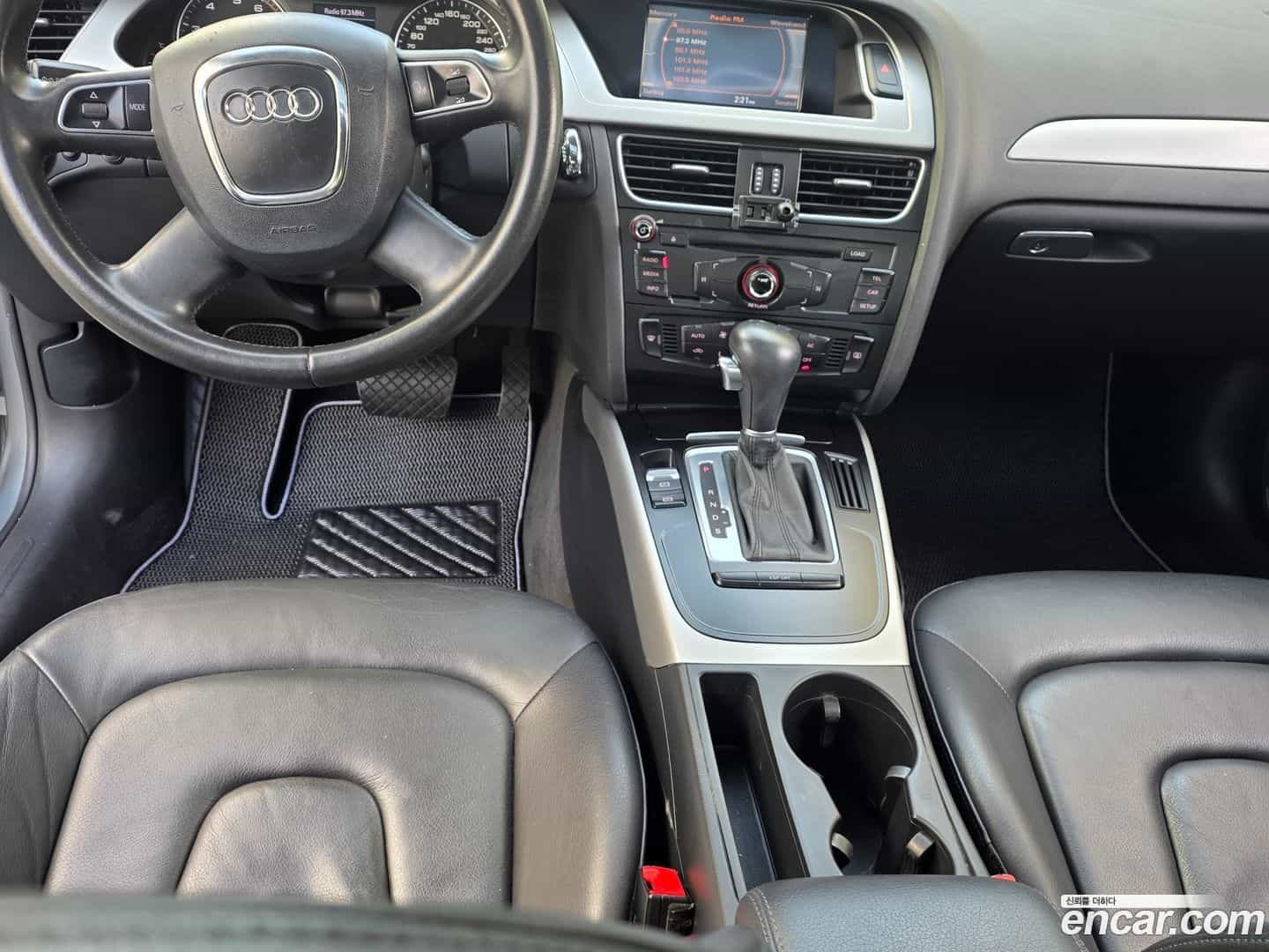 A4 Audi 2010.3-INNER-008