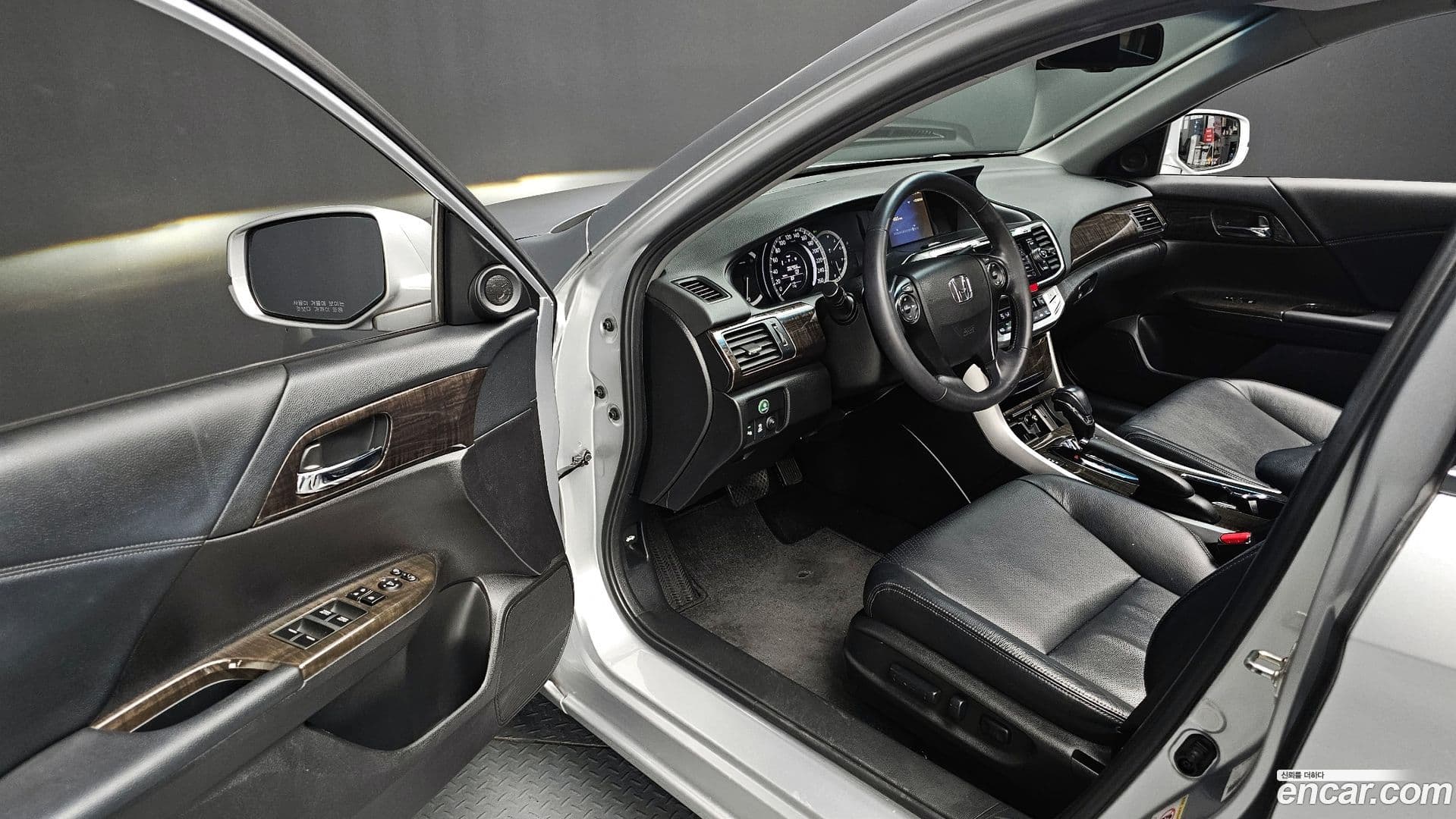 Main__Slider__Photo:Accord Honda 2015.5-10