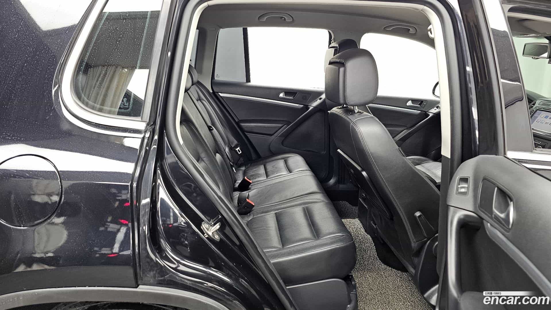 Tiguan Volkswagen 2015.2-OPTION-016