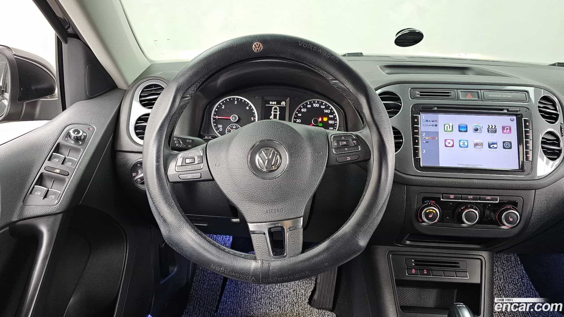 Tiguan Volkswagen 2015.2-OPTION-017