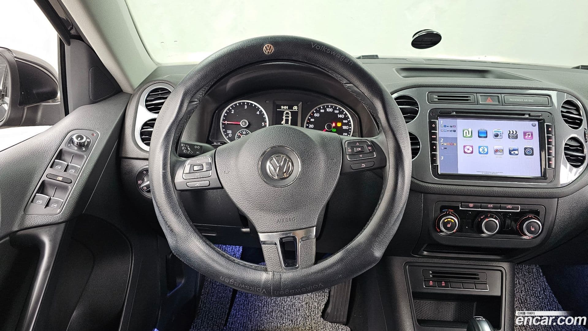 Main__Slider__Photo:Tiguan Volkswagen 2015.2-12