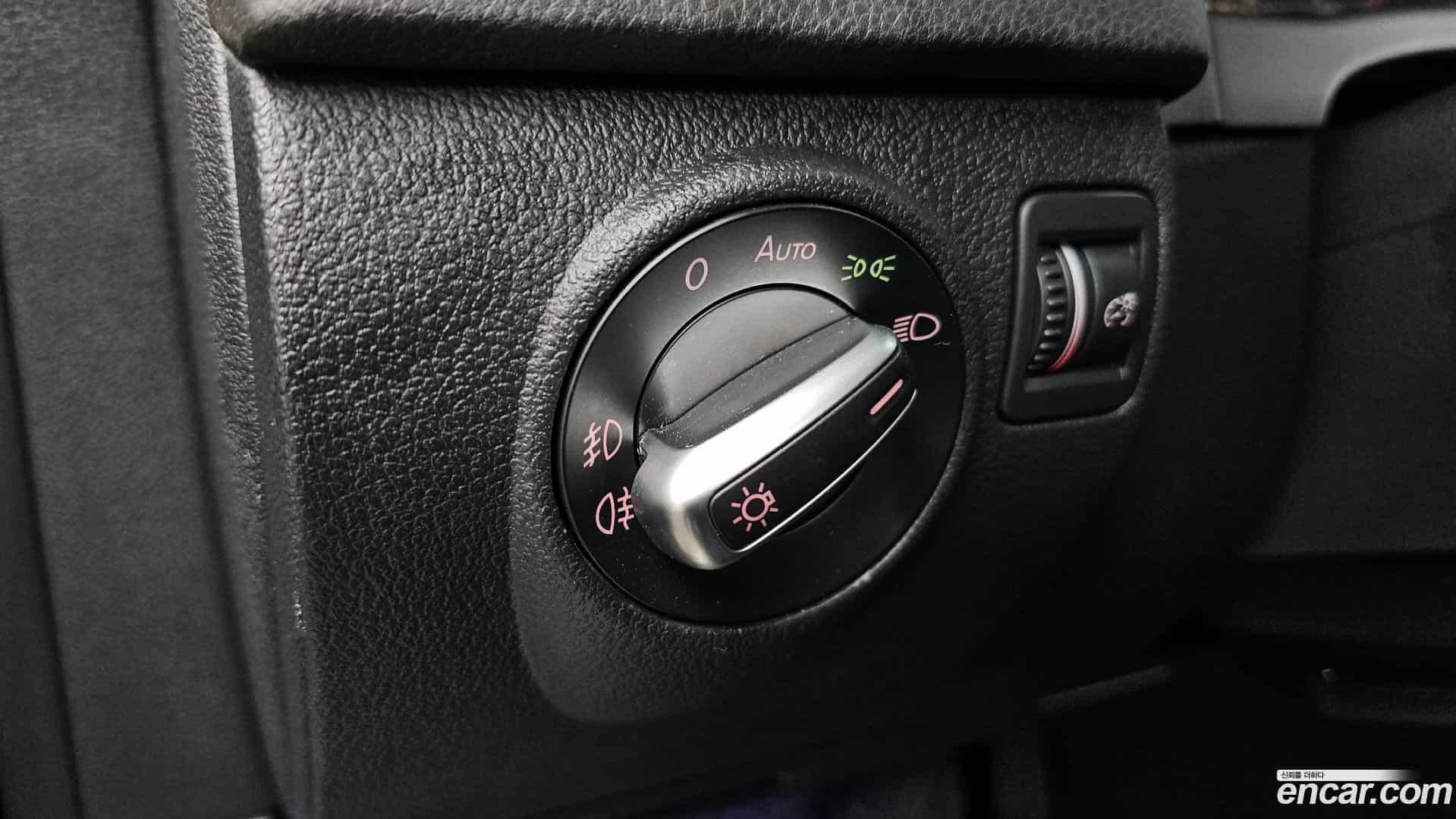 Tiguan Volkswagen 2015.2-OPTION-022