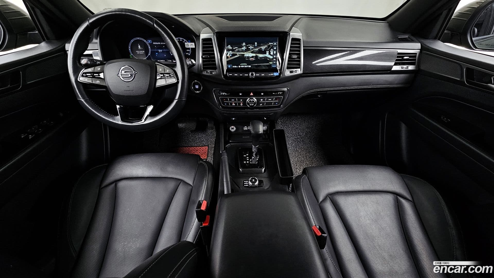 Main__Slider__Photo:Rexton KG_Mobility_Ssangyong 2023.1-6