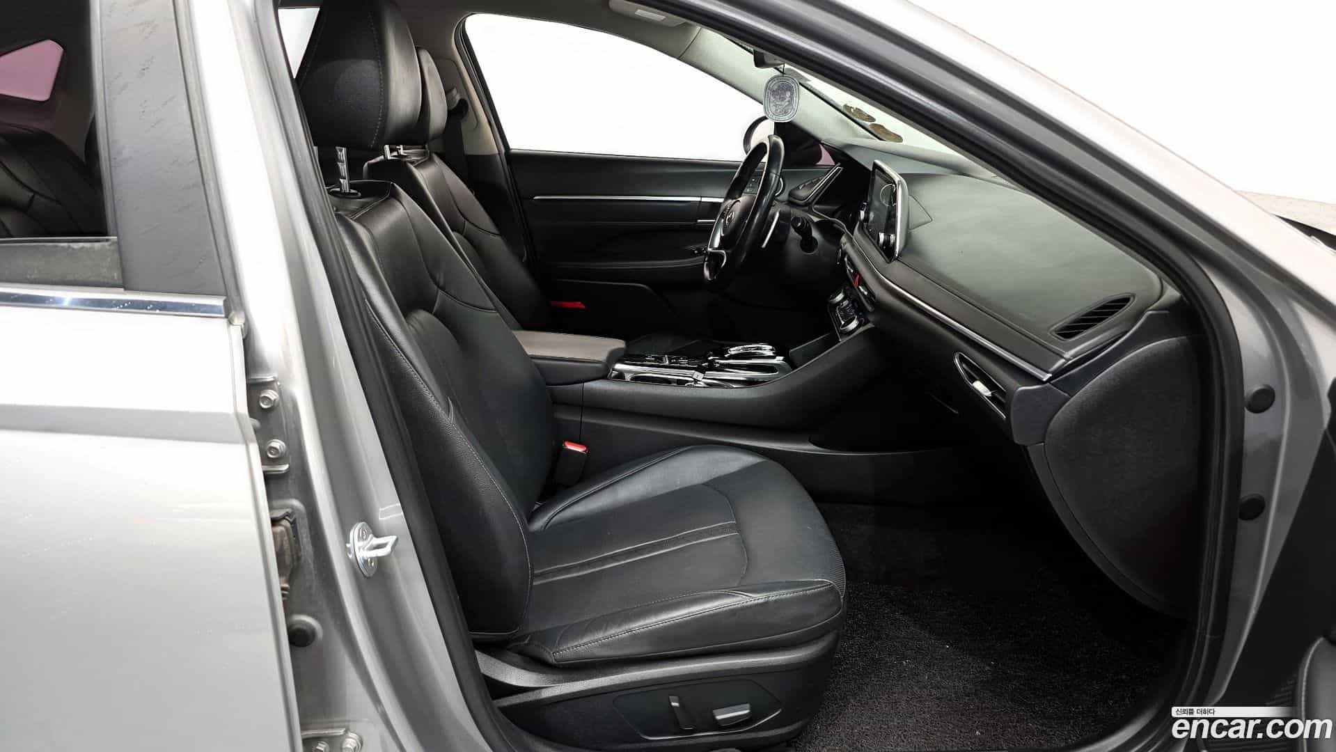 Sonata Hyundai 2019.9-OPTION-015