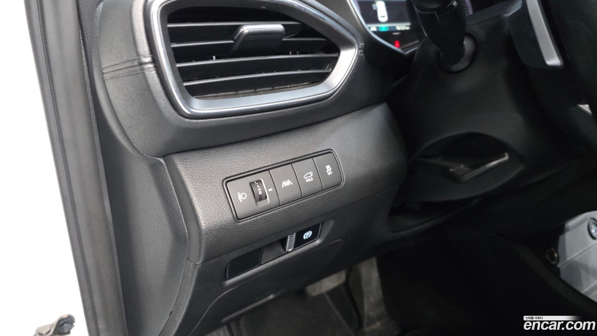 Main__Slider__Photo:Santafe Hyundai 2021.7-16