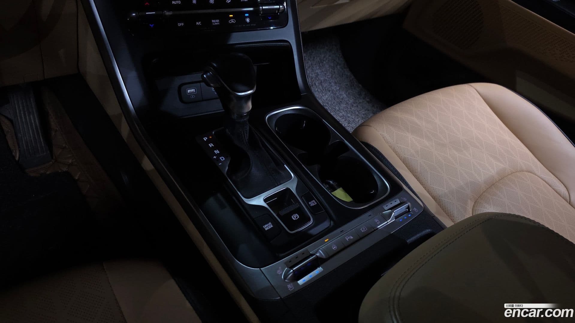 Main__Slider__Photo:Canival Kia 2020.10-8