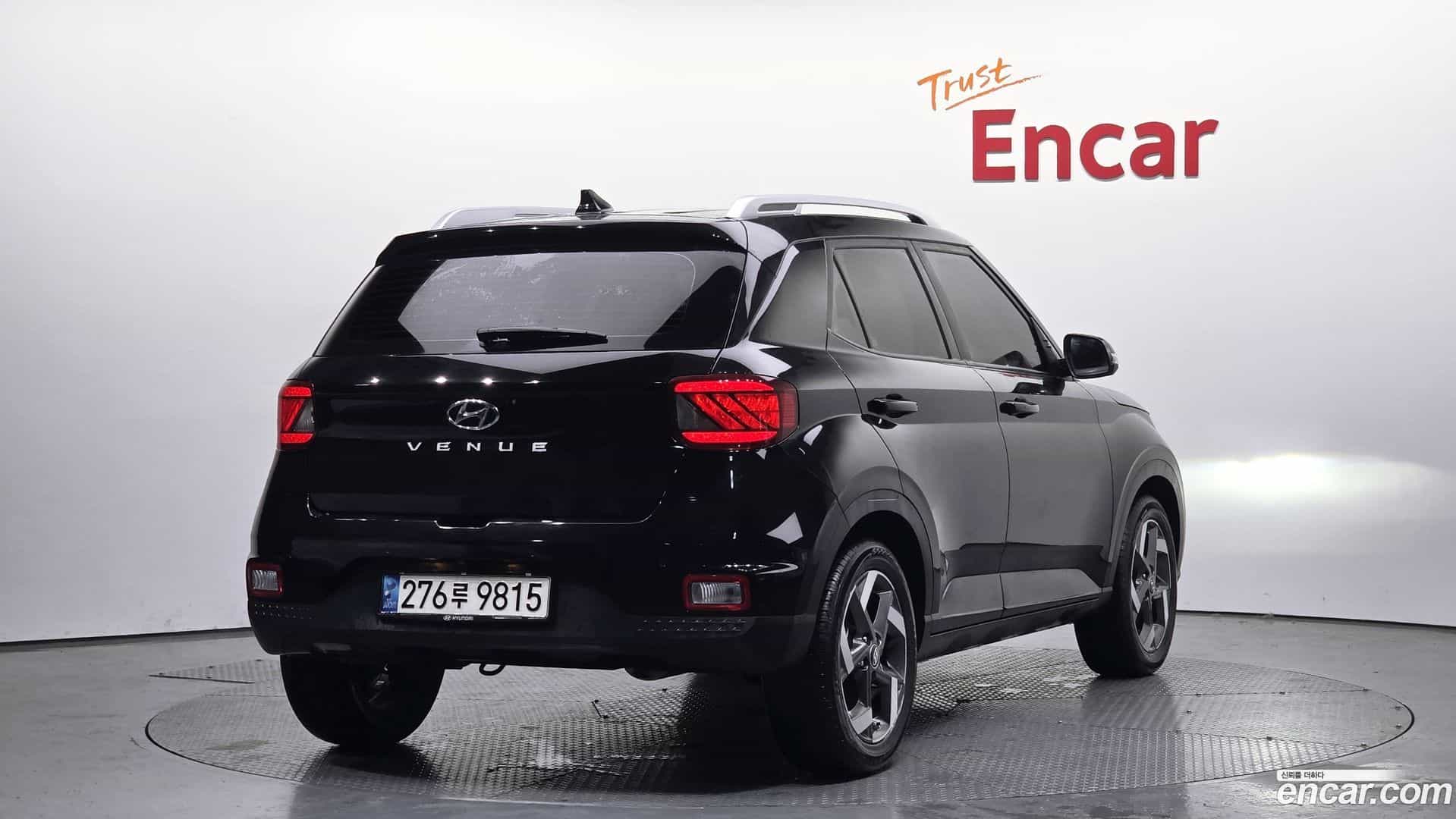 Venue Hyundai 2020.11-OUTER-002