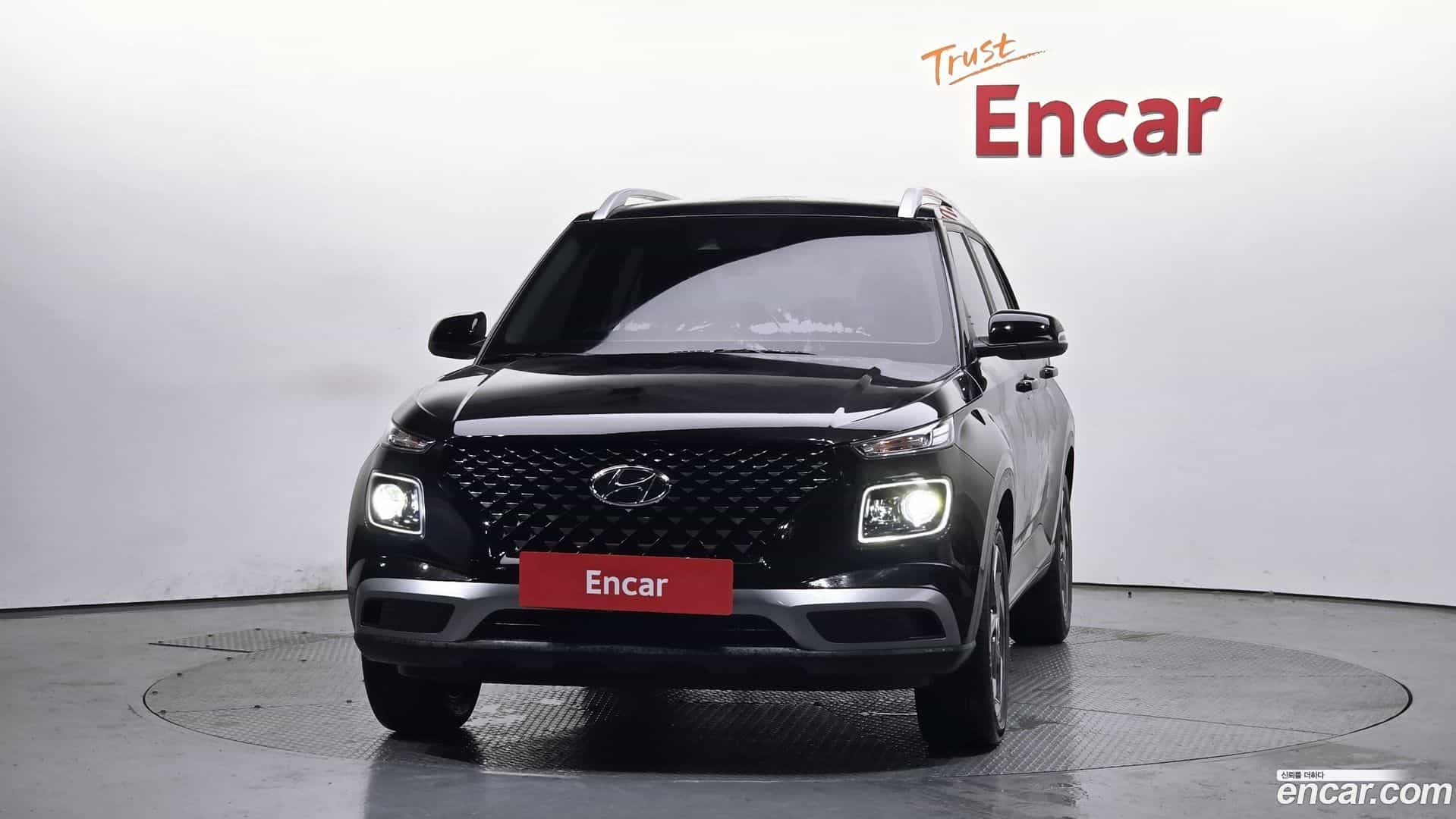 Venue Hyundai 2020.11-OUTER-003