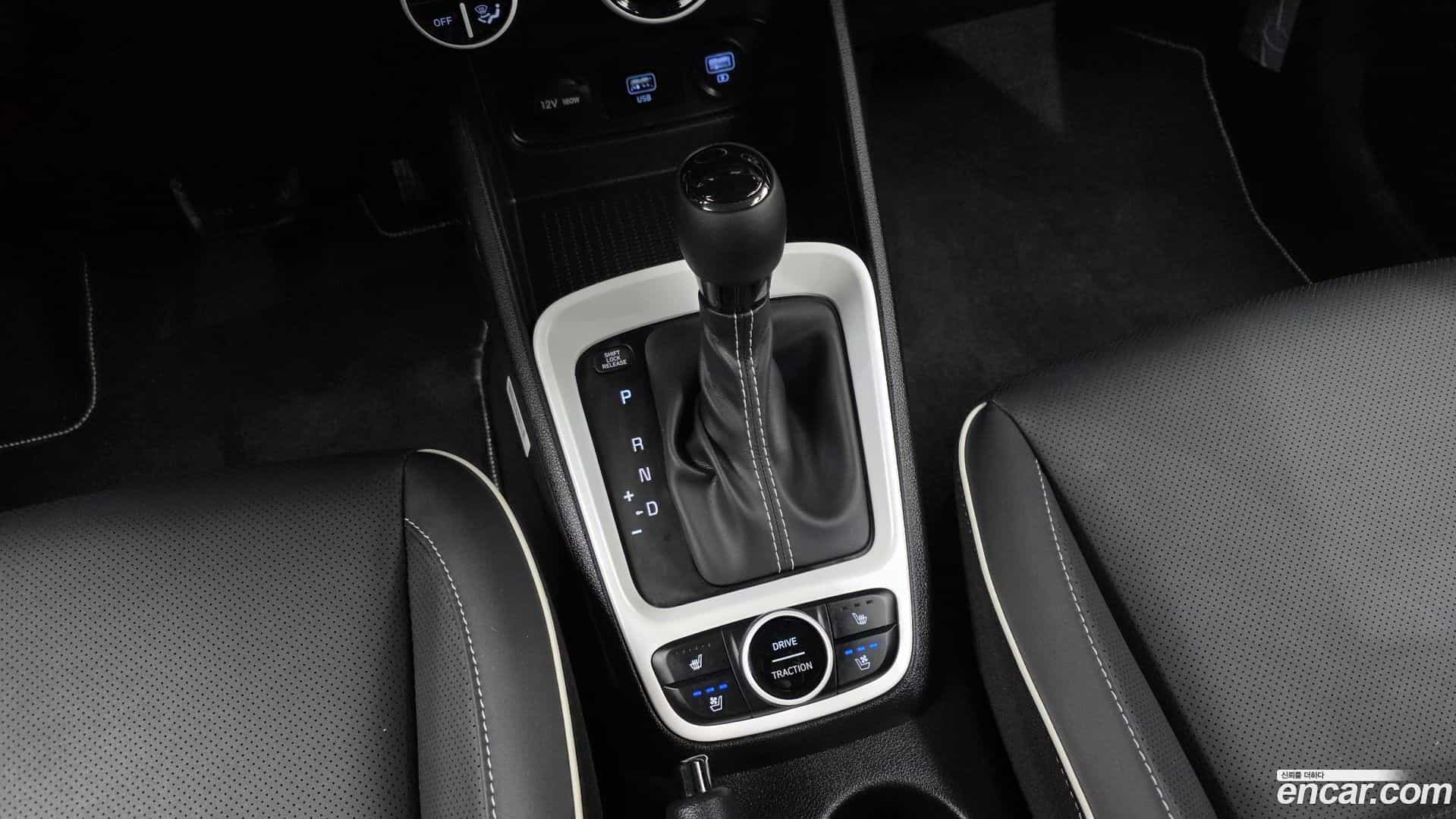 Venue Hyundai 2020.11-INNER-009