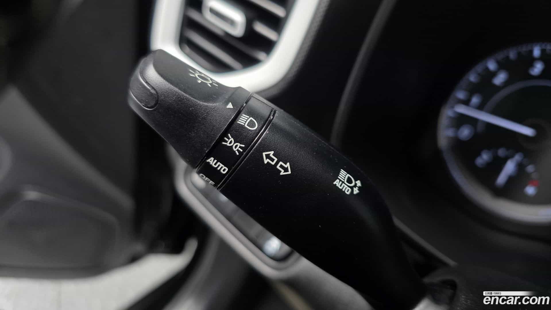 Venue Hyundai 2020.11-OPTION-021