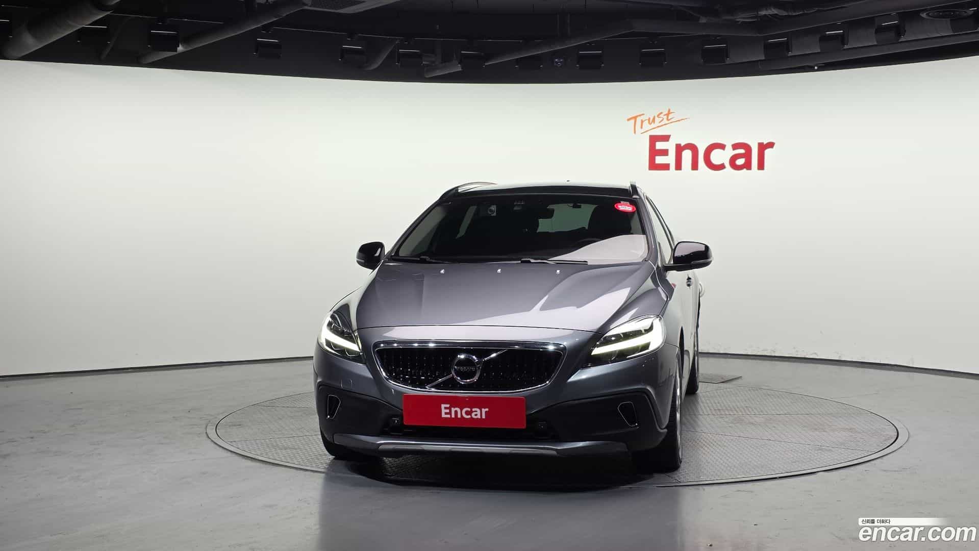 V40 Volvo 2018.6-OUTER-003