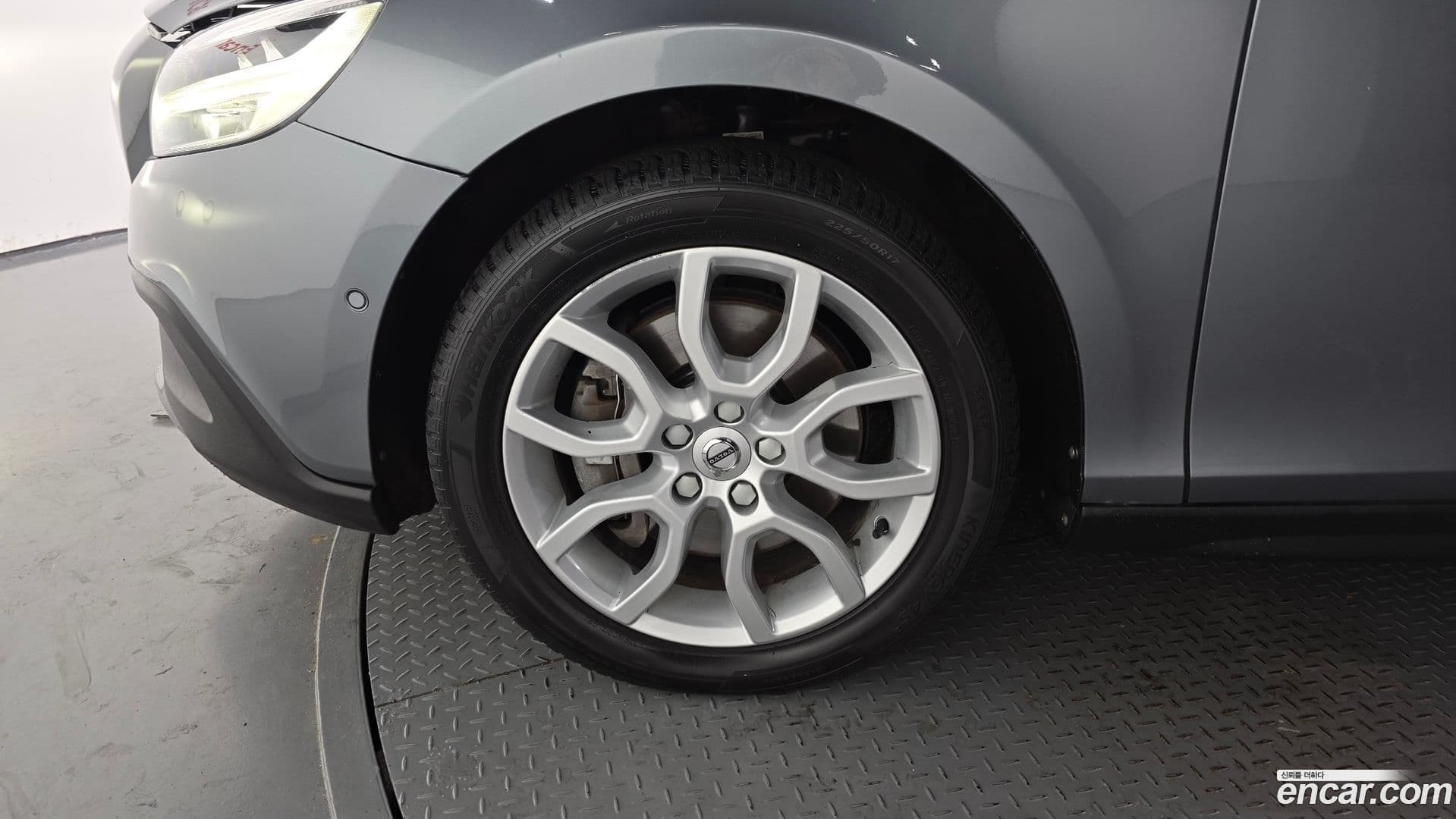 Main__Slider__Photo:V40 Volvo 2018.6-4