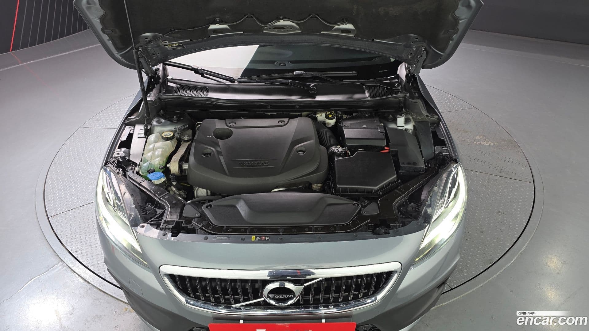 Main__Slider__Photo:V40 Volvo 2018.6-5