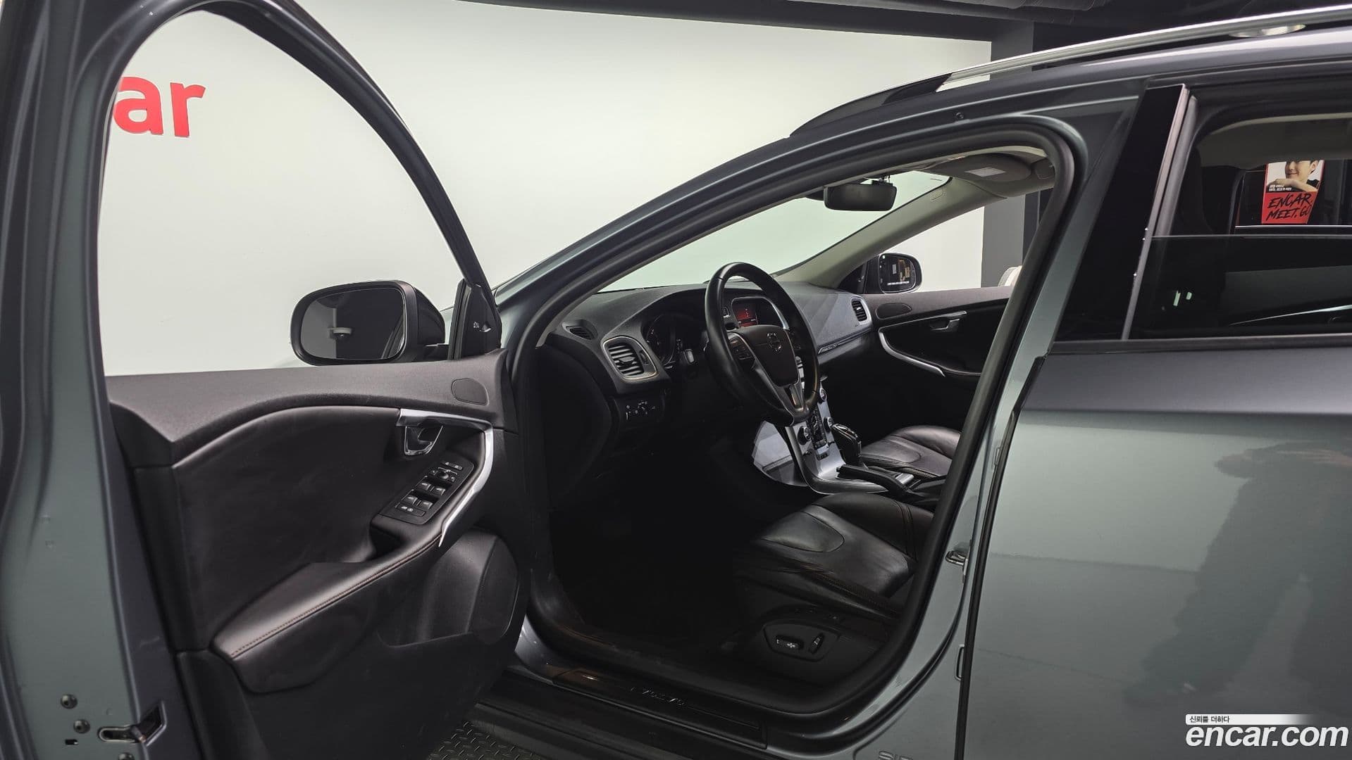 Main__Slider__Photo:V40 Volvo 2018.6-9