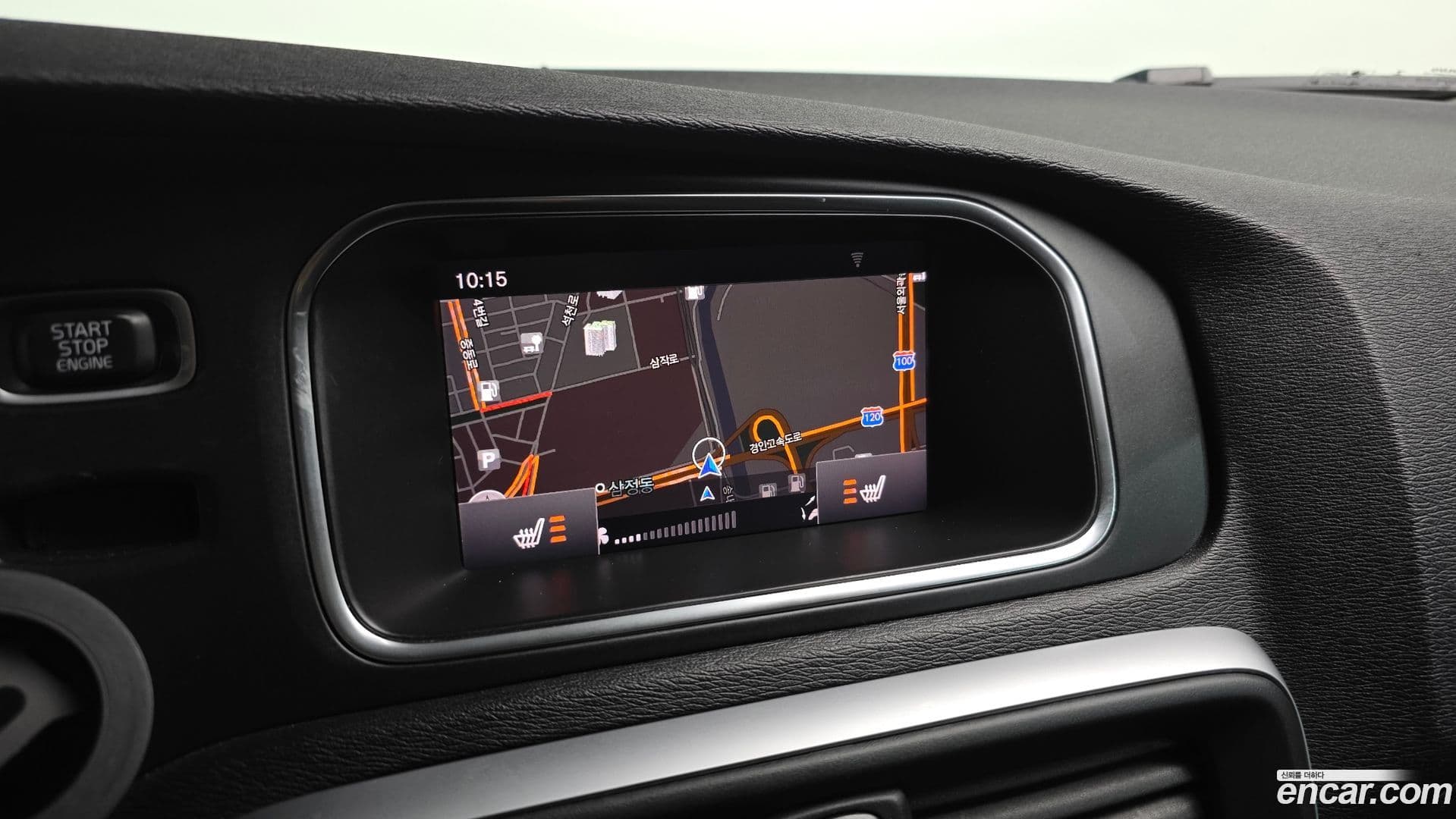 Main__Slider__Photo:V40 Volvo 2018.6-15