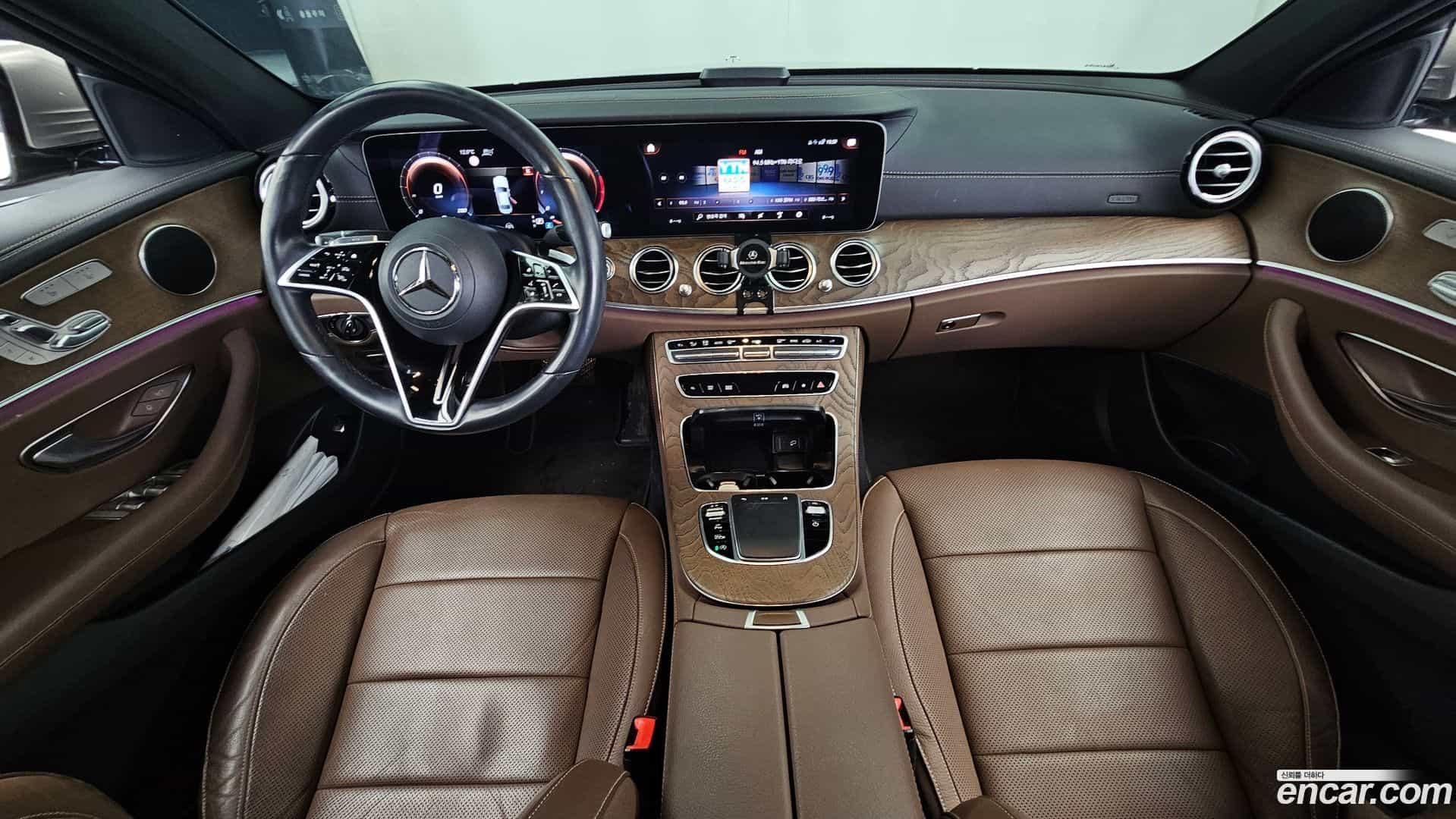 E-Class Mercedes-Benz 2021.4-INNER-007