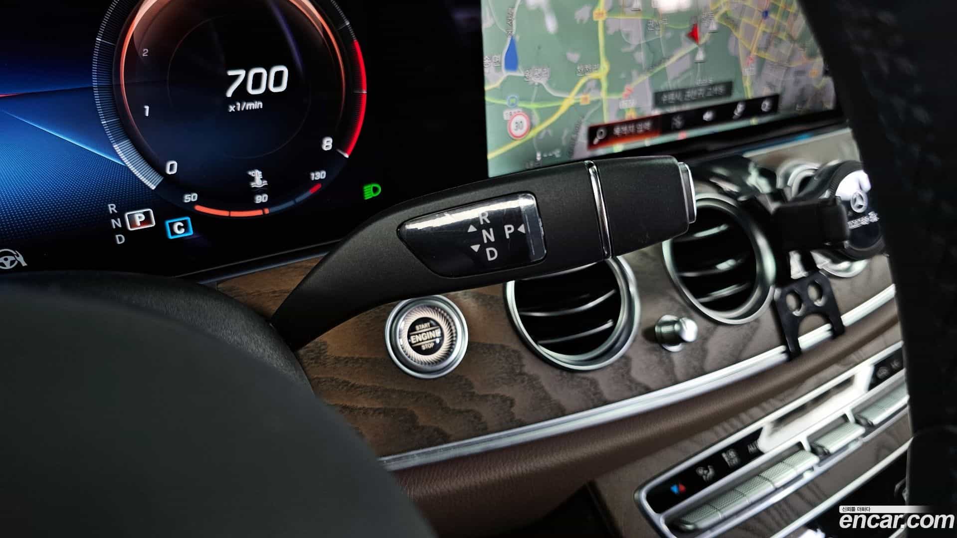 E-Class Mercedes-Benz 2021.4-INNER-009