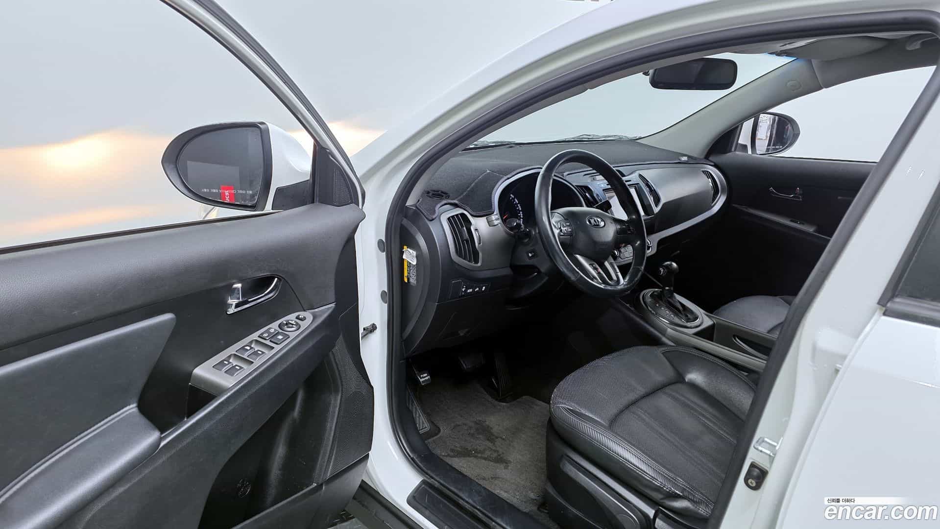 Sportage Kia 2013.8-INNER-010