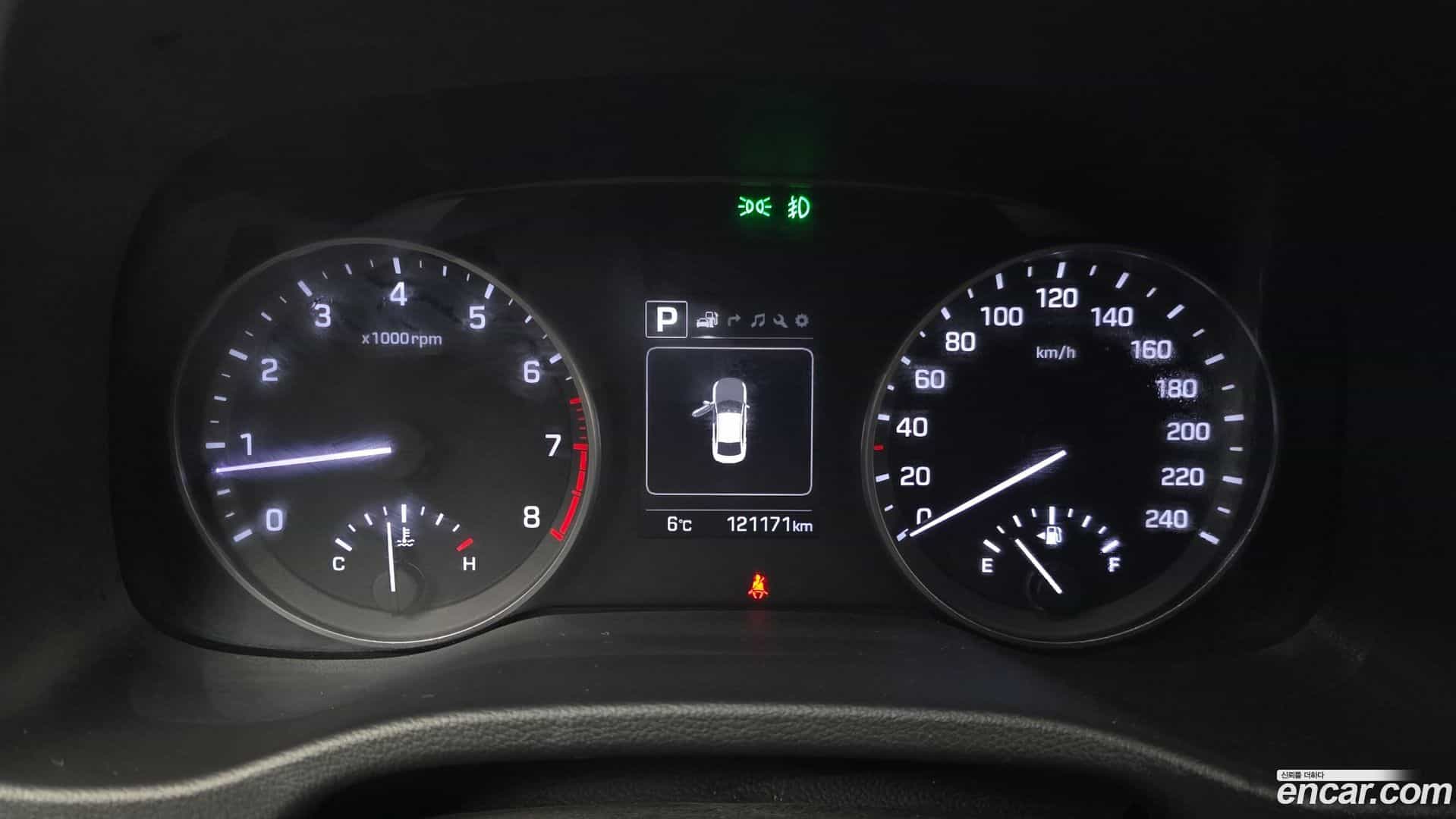 AVANTE Hyundai 2017.4-INNER-008