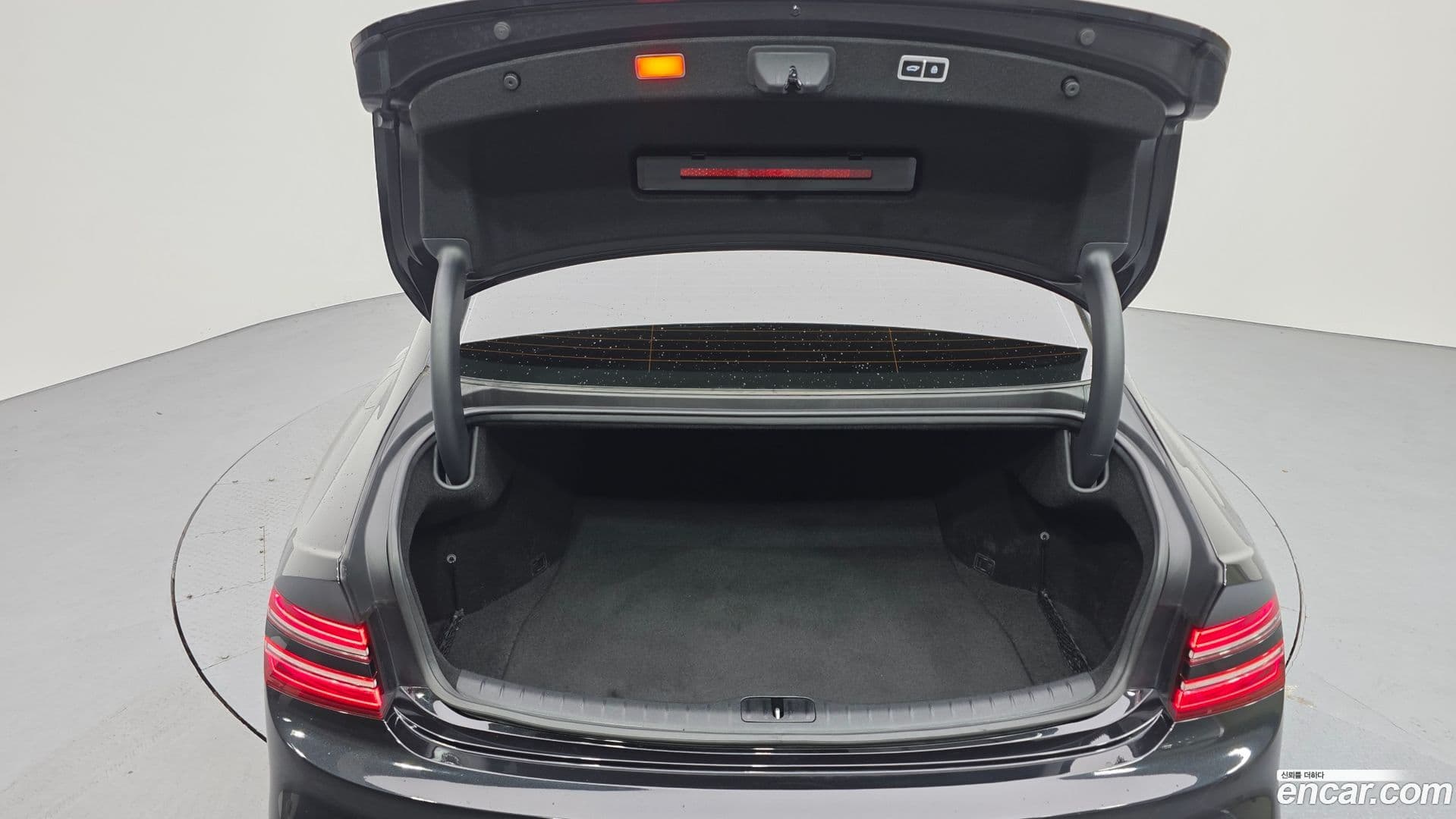 Main__Slider__Photo:G80 Genesis 2024.6-19