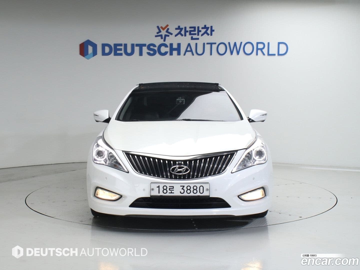 Main__Slider__Photo:Grandeur Hyundai 2013.11-2