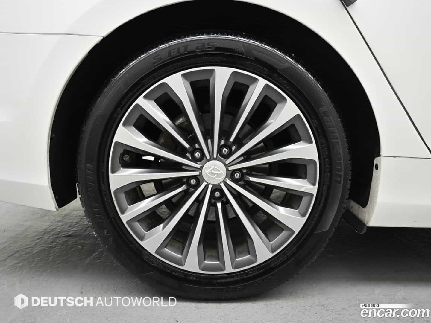 Grandeur Hyundai 2013.11-OUTER-005