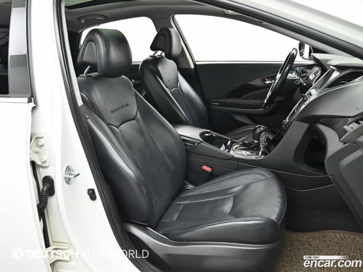 Grandeur Hyundai 2013.11-INNER-010