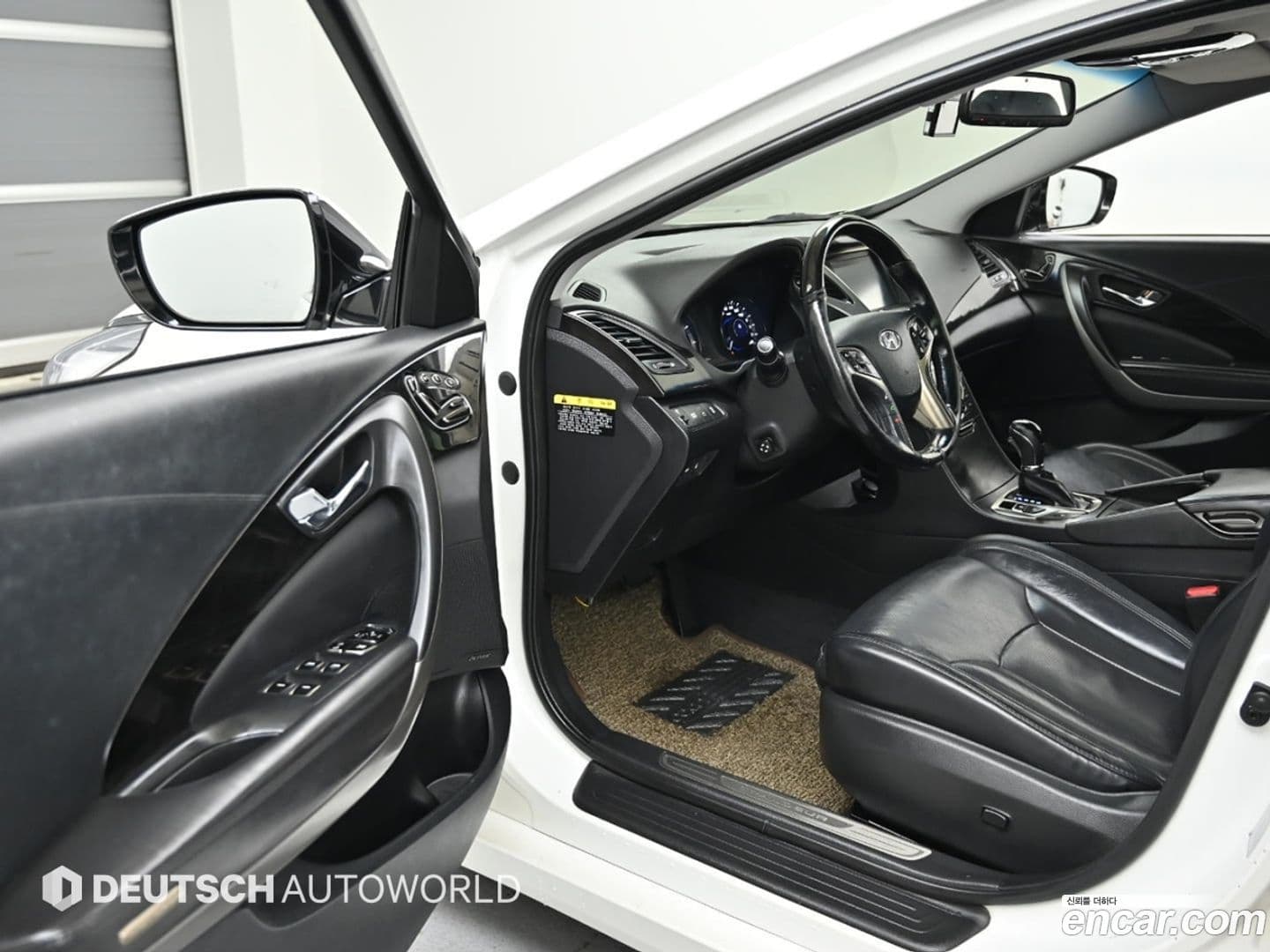 Main__Slider__Photo:Grandeur Hyundai 2013.11-10