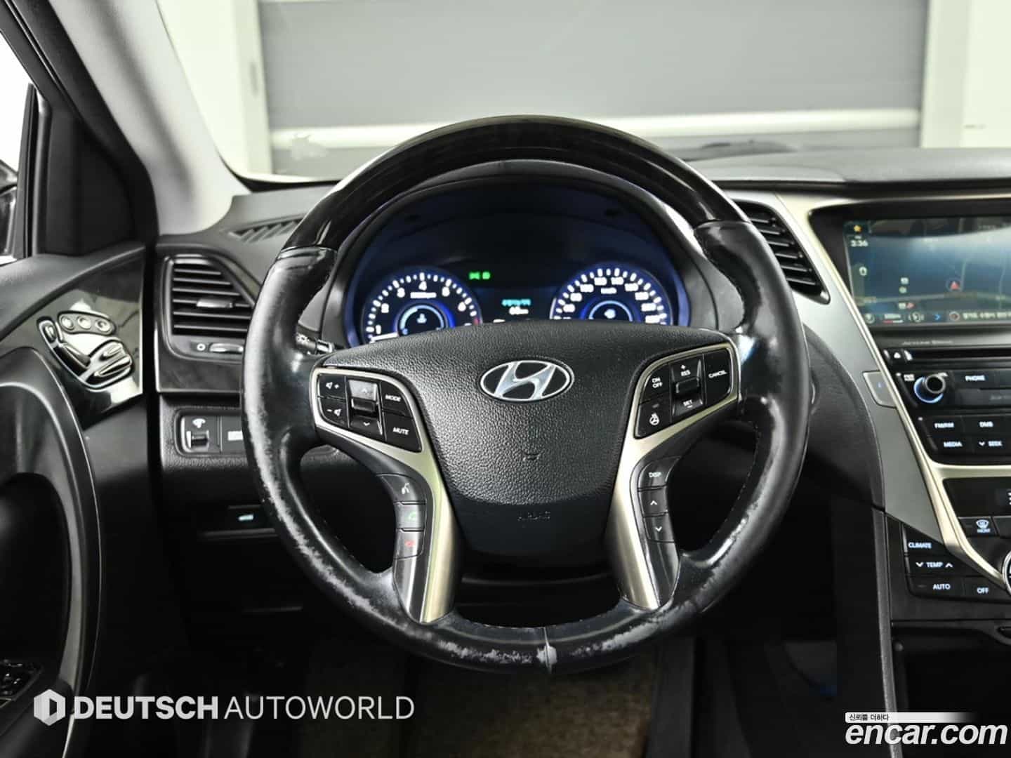 Grandeur Hyundai 2013.11-OPTION-017