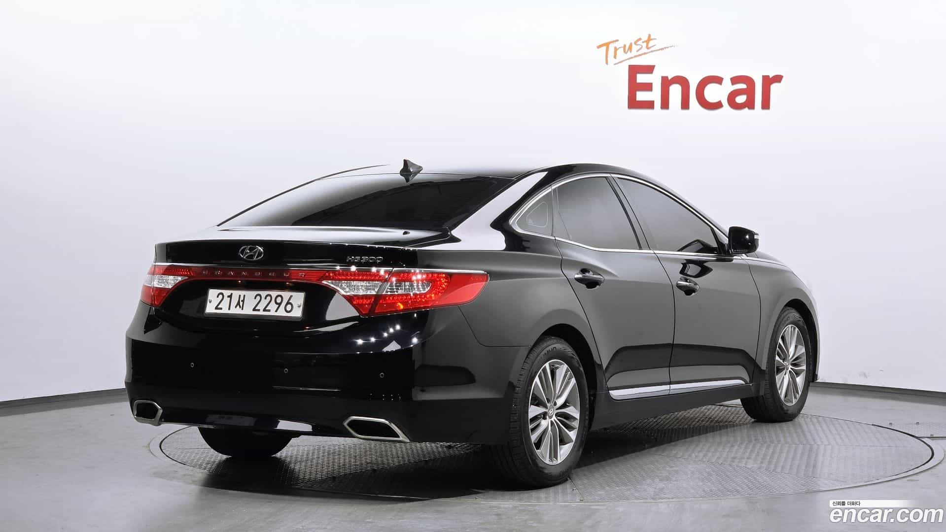 Grandeur Hyundai 2015.1-OUTER-002