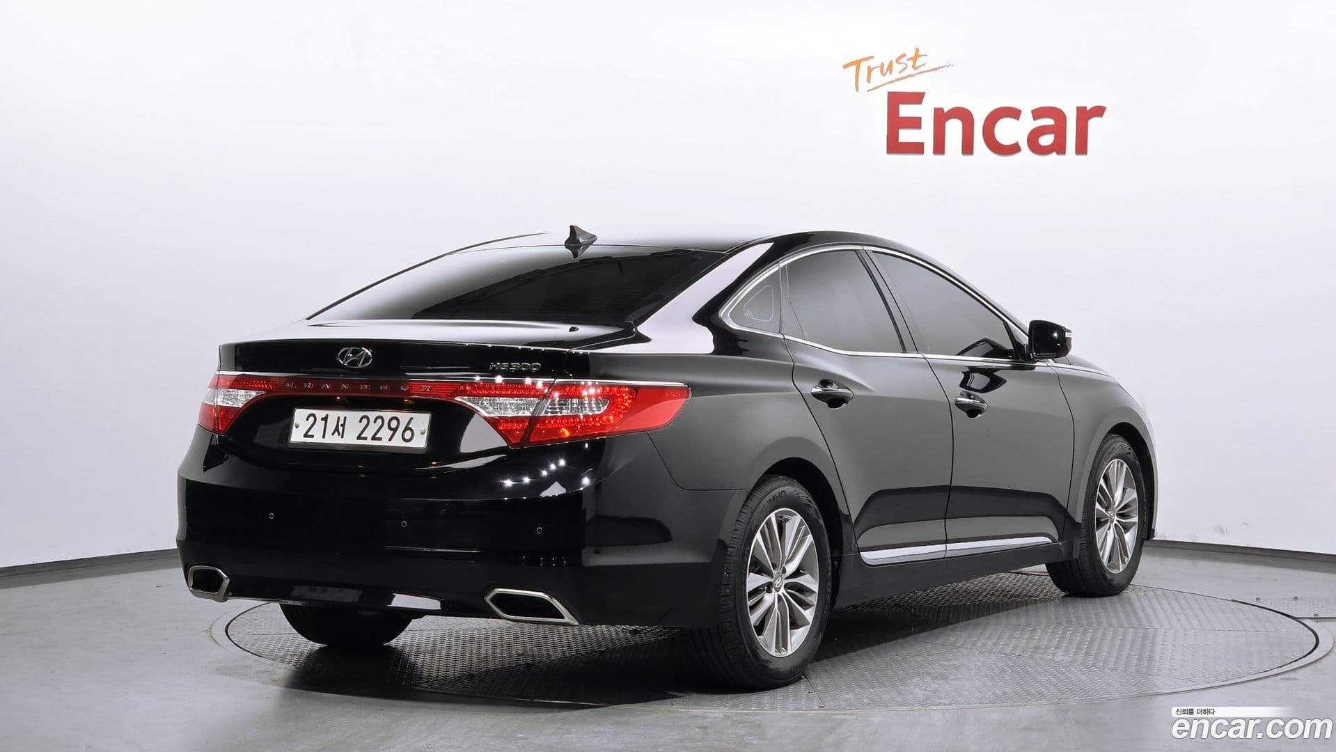 Main__Slider__Photo:Grandeur Hyundai 2015.1-1