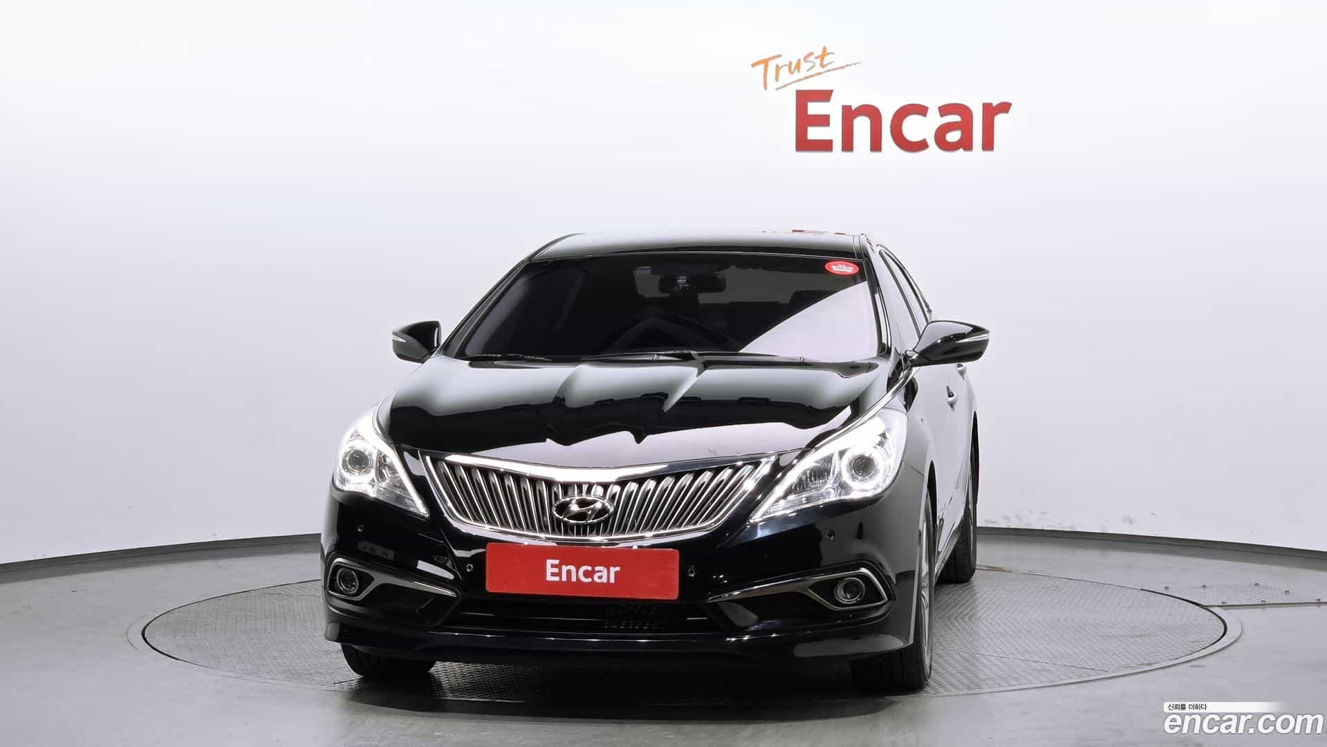 Grandeur Hyundai 2015.1-OUTER-003