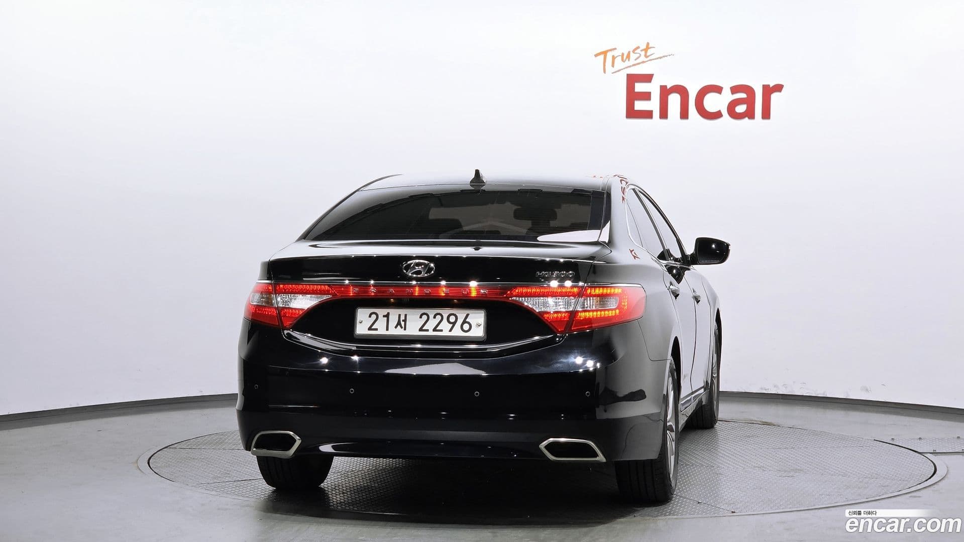 Main__Slider__Photo:Grandeur Hyundai 2015.1-3