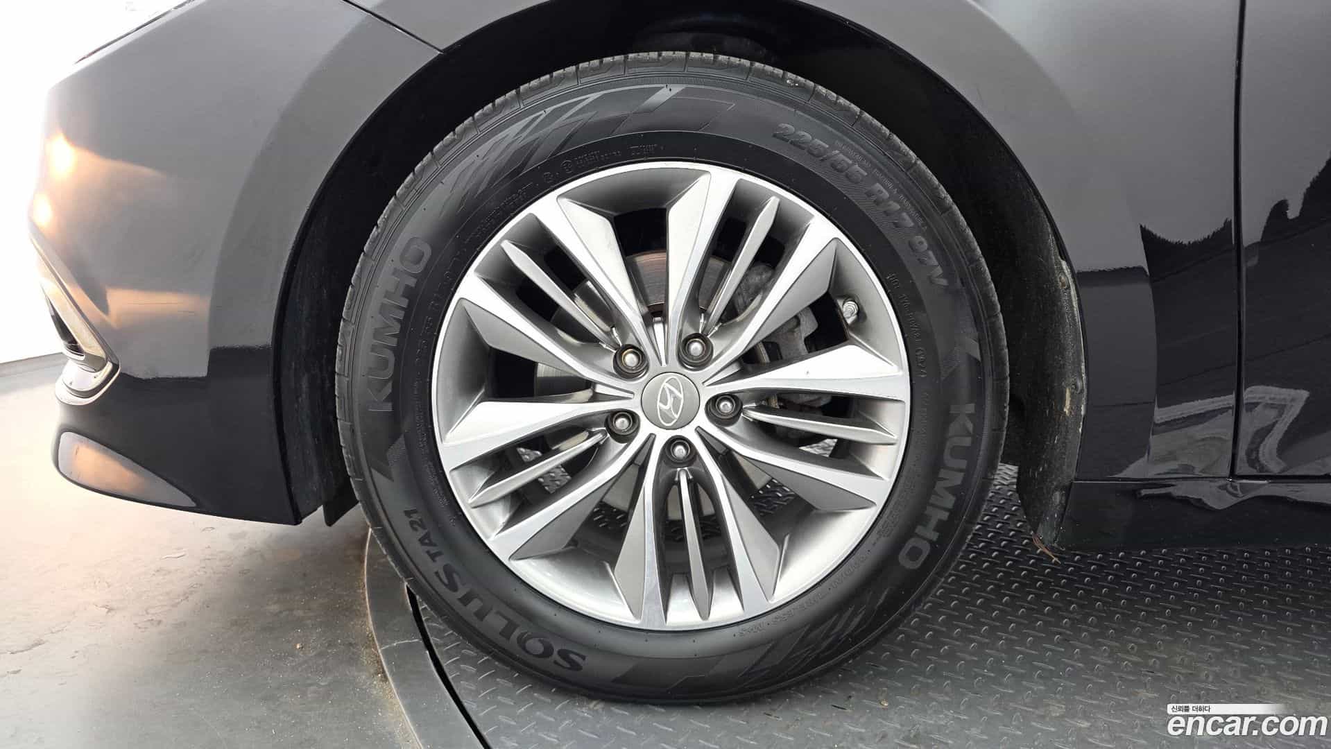 Grandeur Hyundai 2015.1-OUTER-005